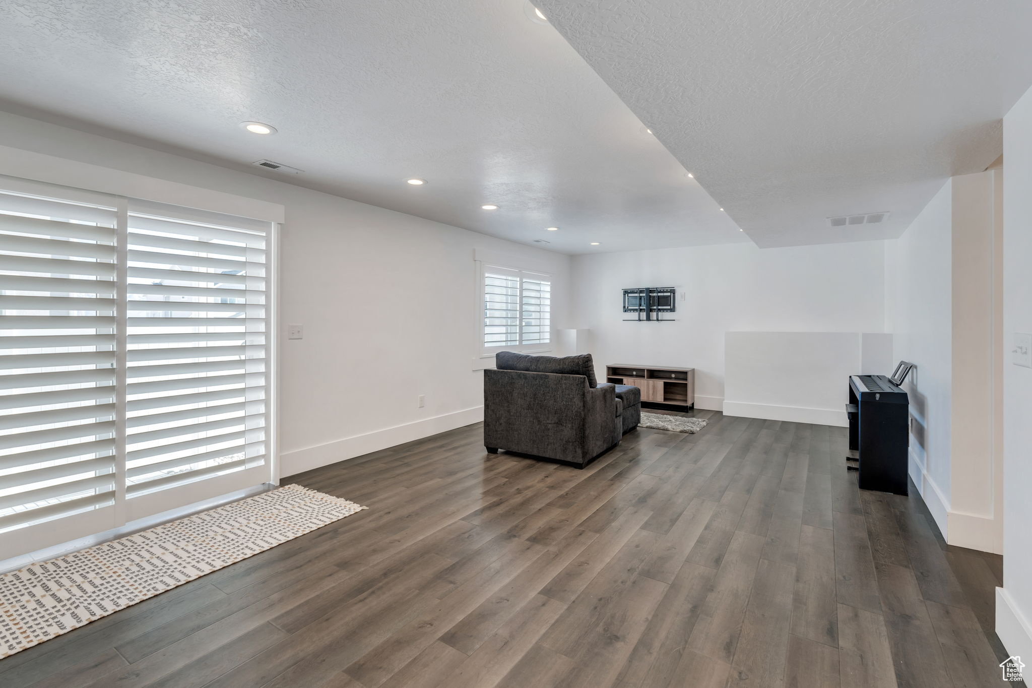 4324 W NASH LN