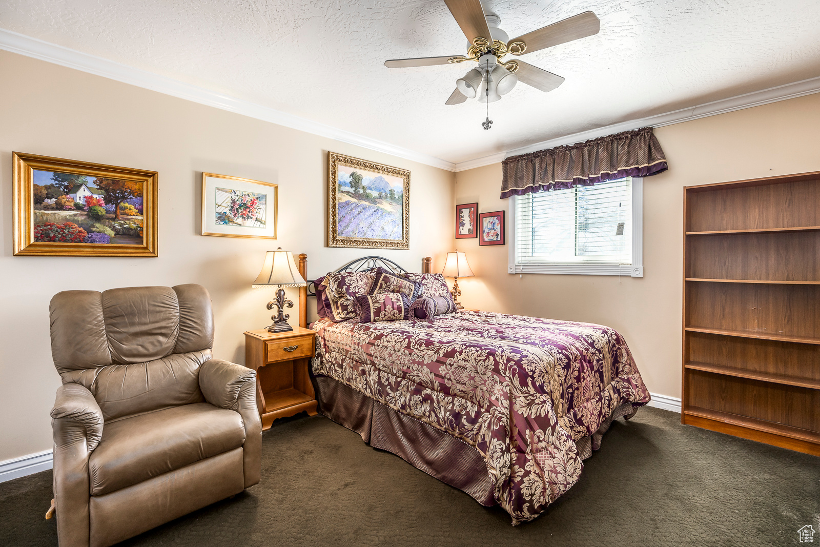748 W WALDEN DR