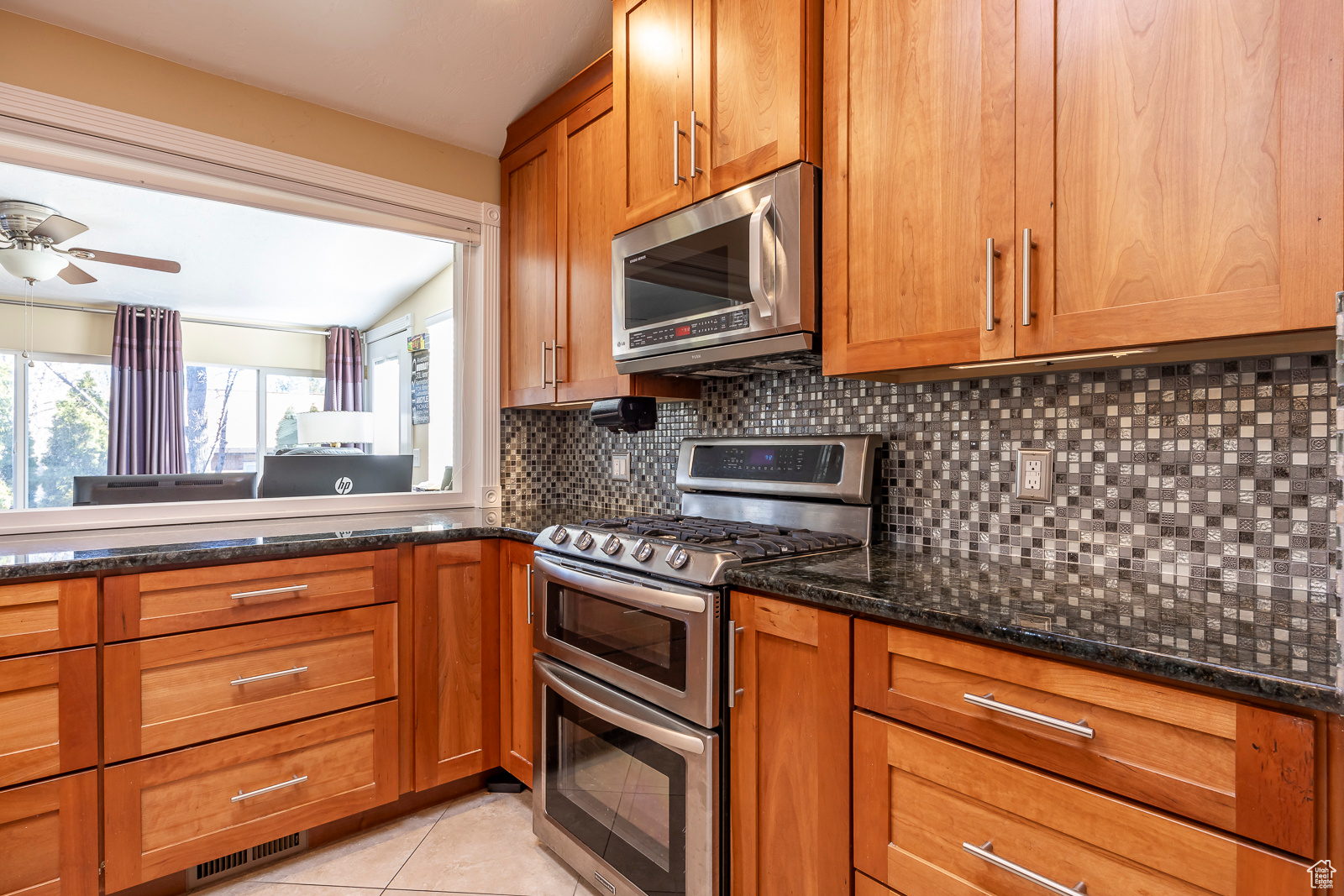 748 W WALDEN DR
