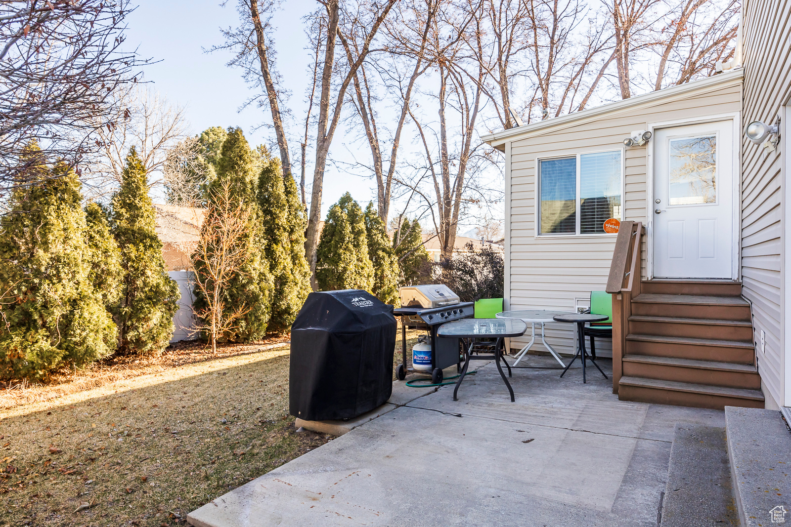 748 W WALDEN DR