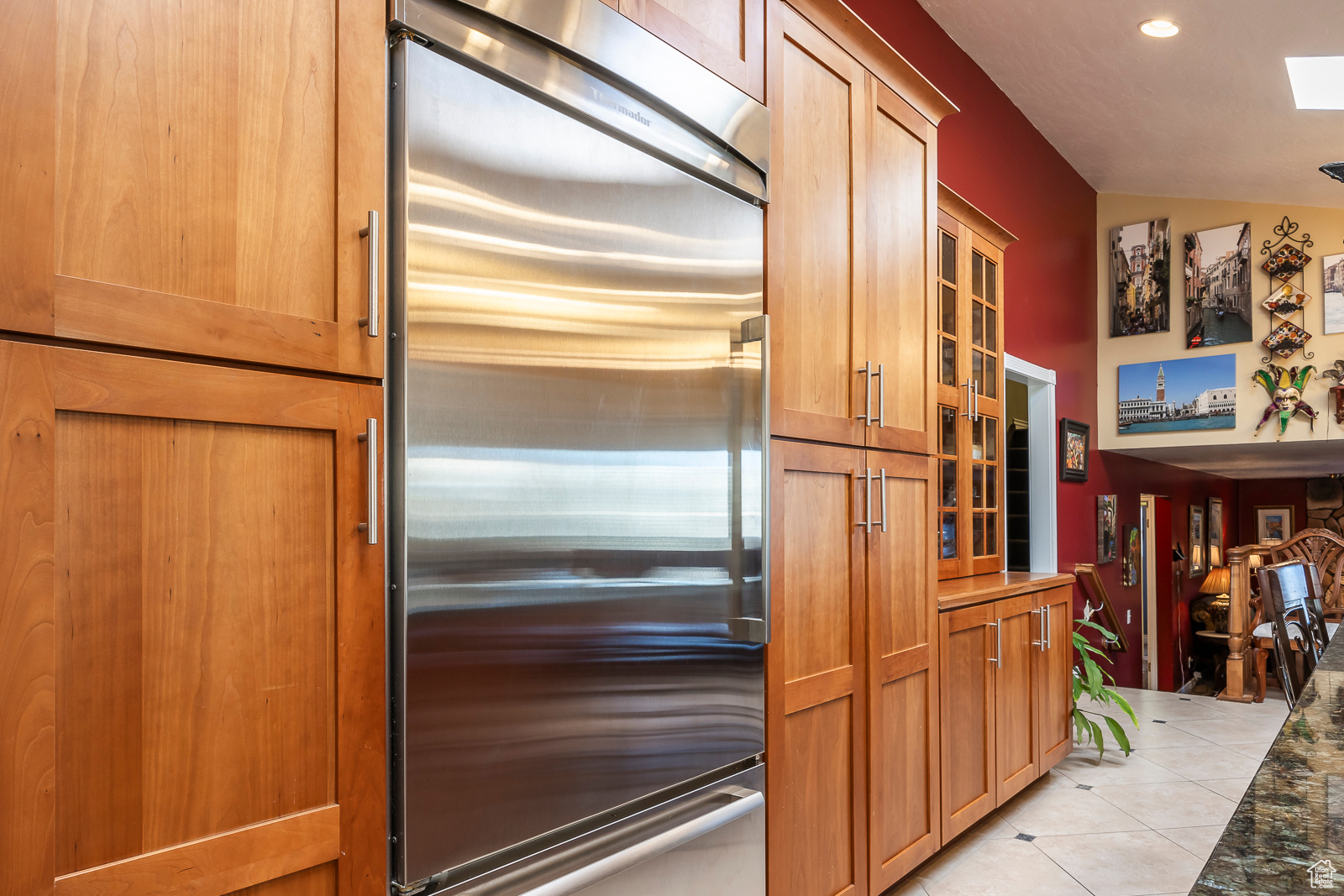 748 W WALDEN DR