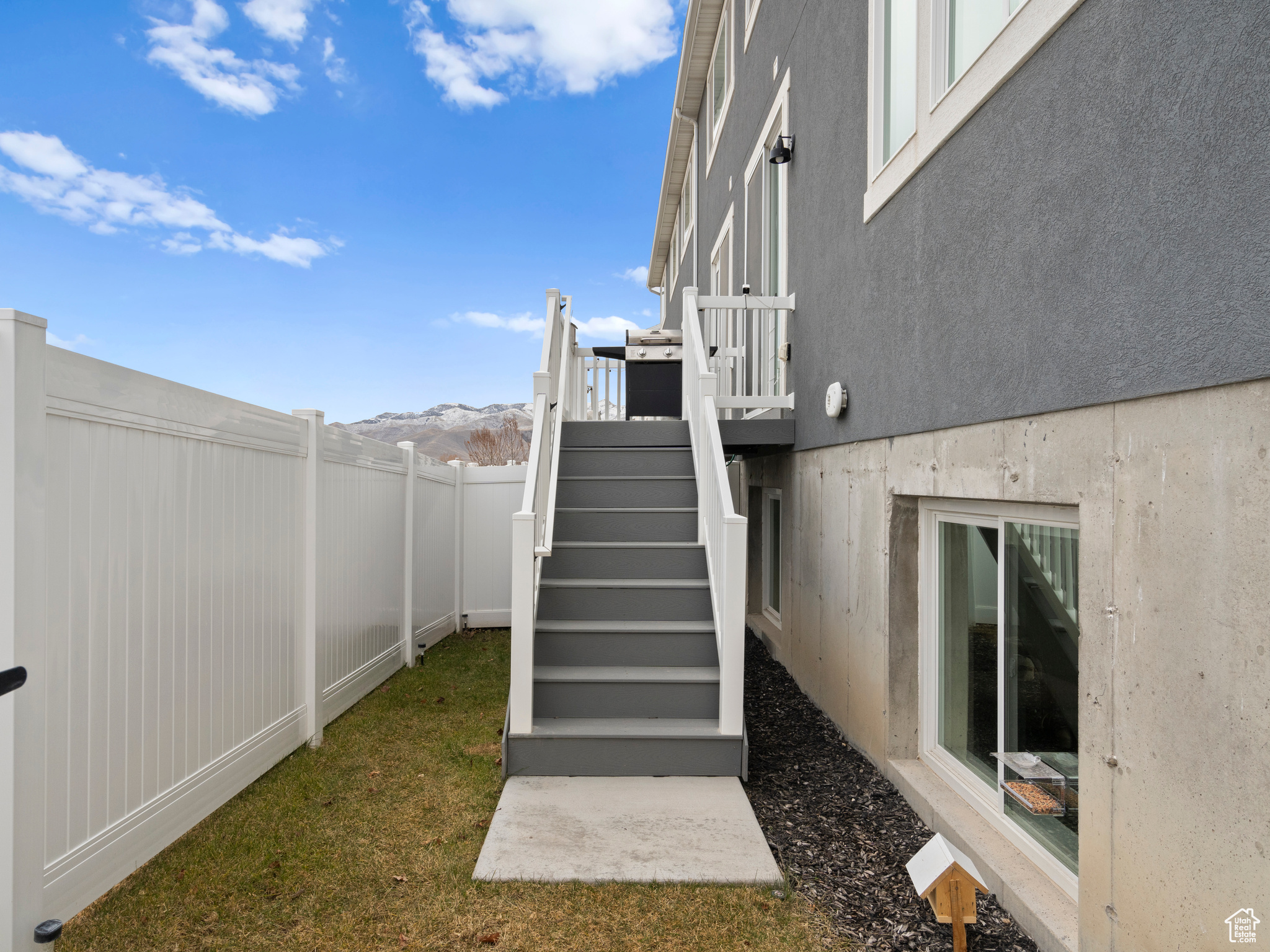 8098 N CLYDESDALE DR