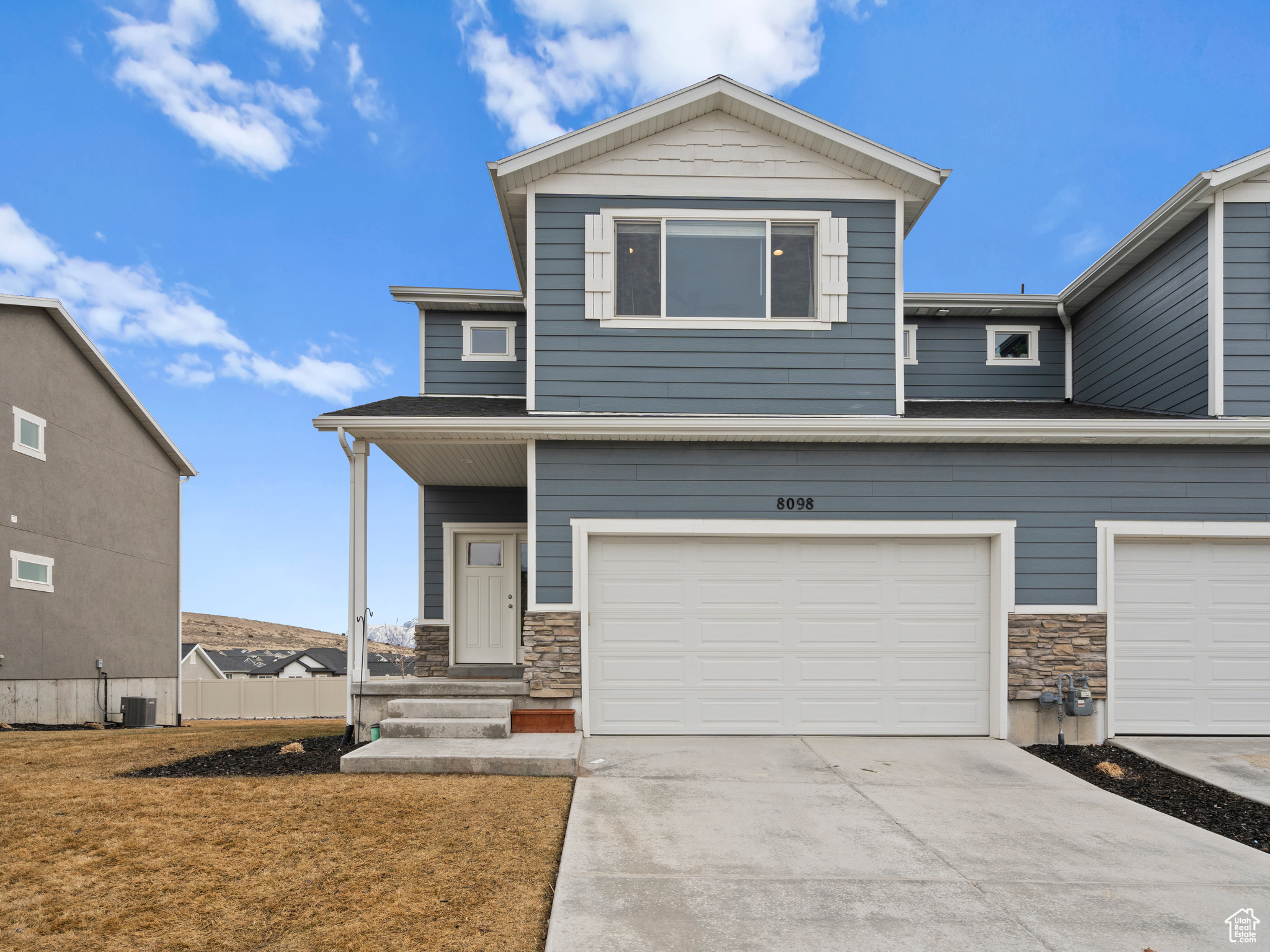 8098 N CLYDESDALE DR