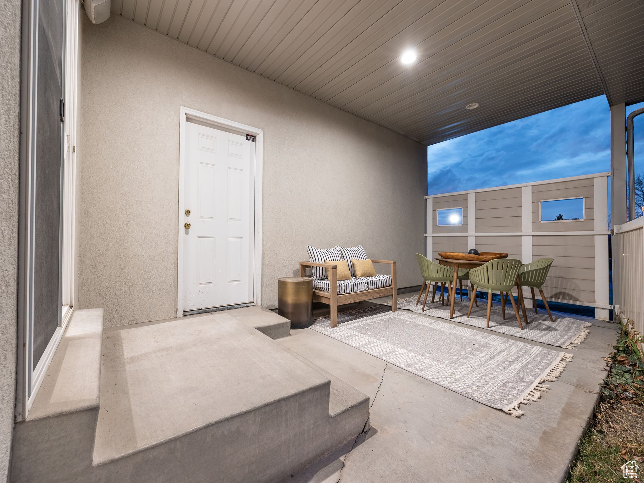 8952 N COTTAGE CANYON DR