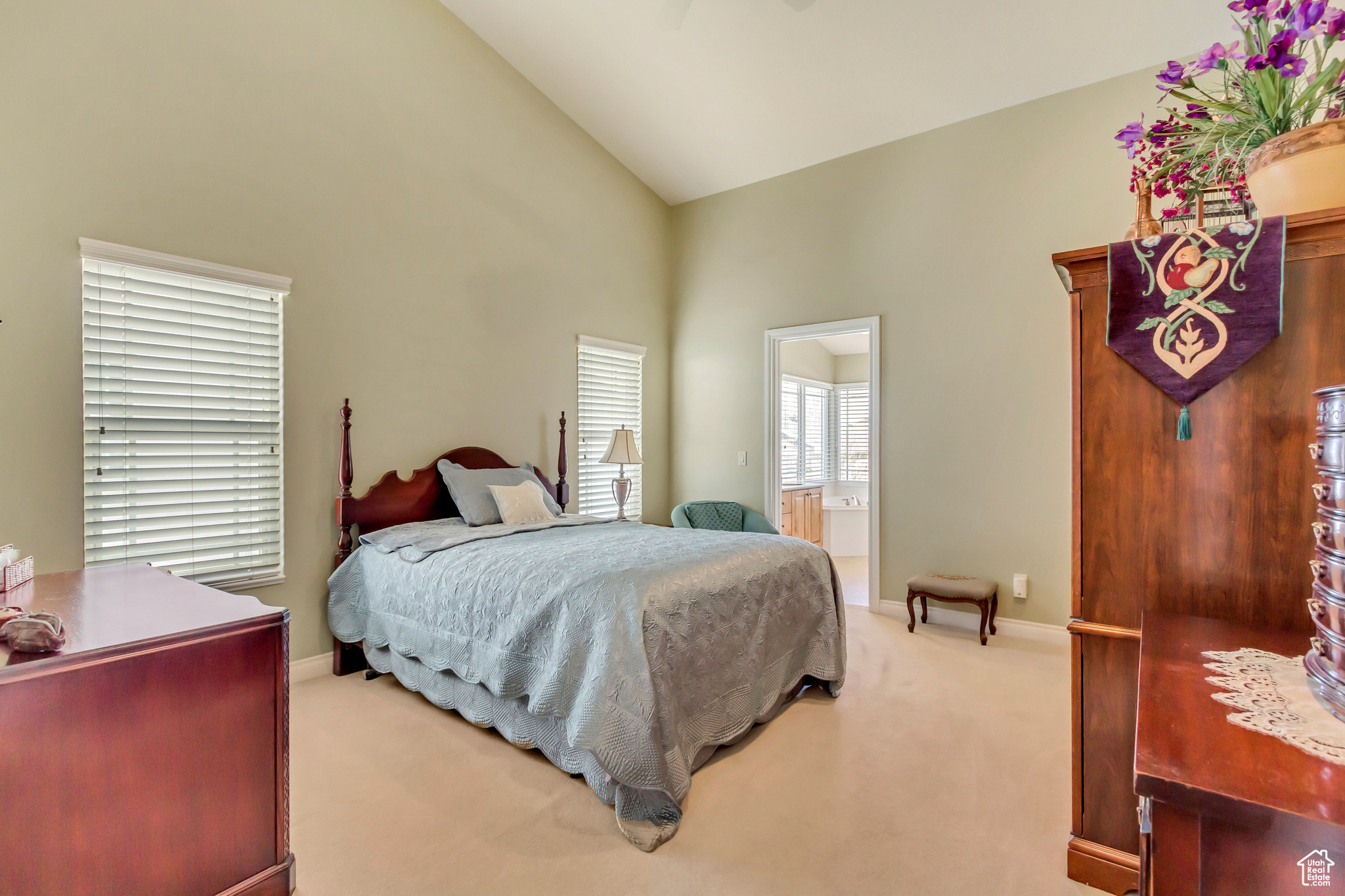92 W CENTERVILLE COMMONS WAY