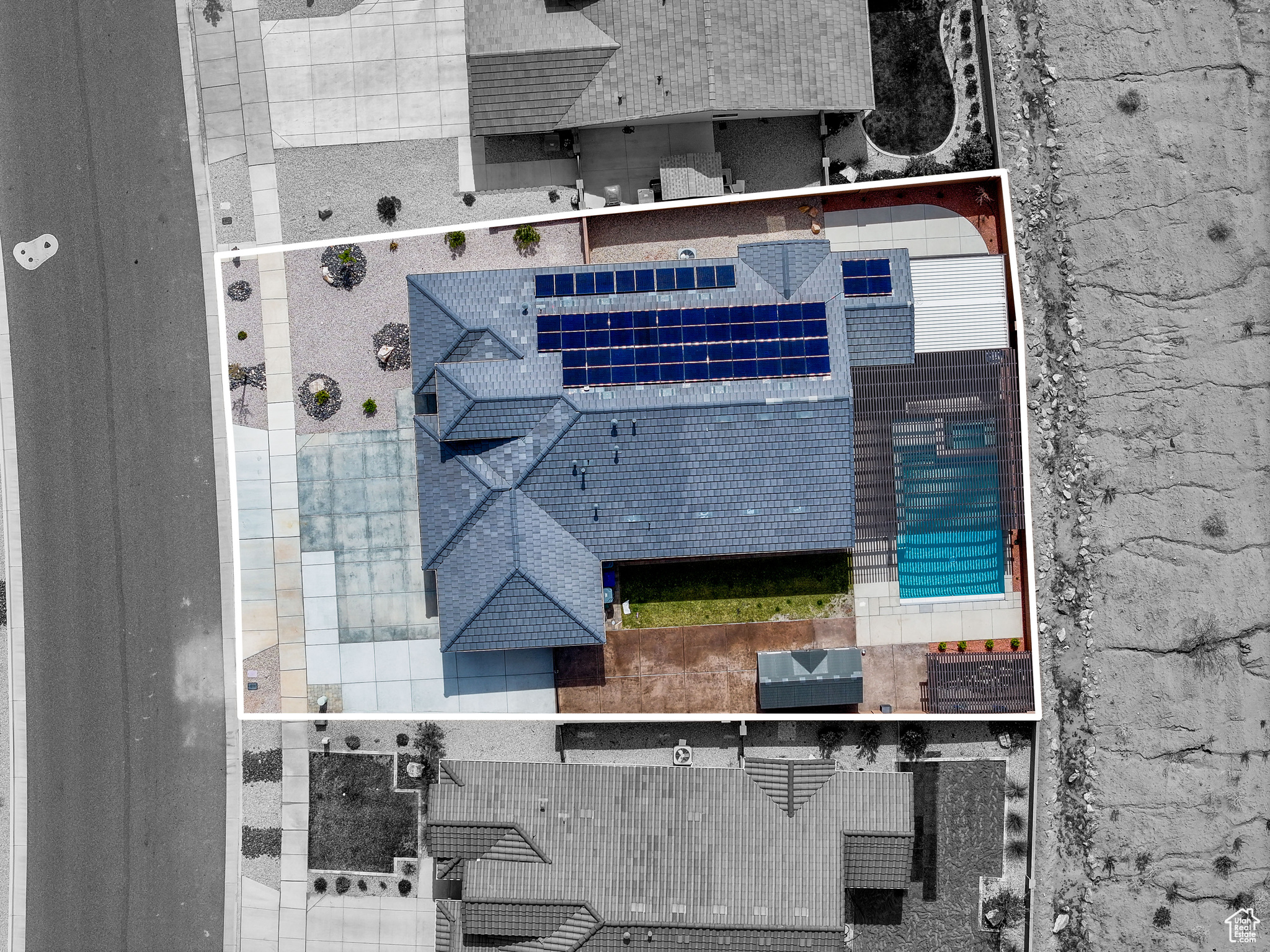 561 N SANDY TALUS DR