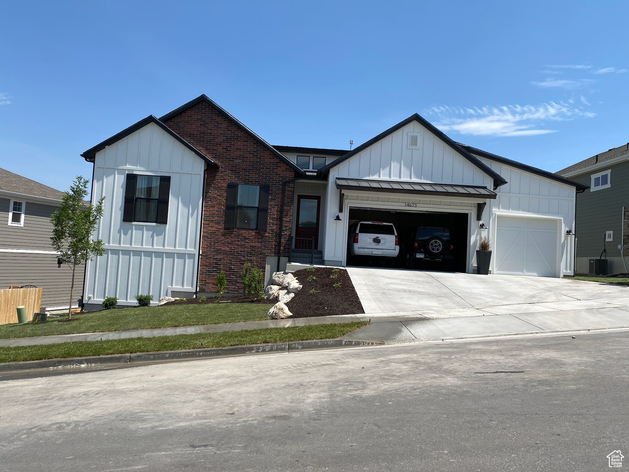 14673 S SILVER BLOSSOM WAY