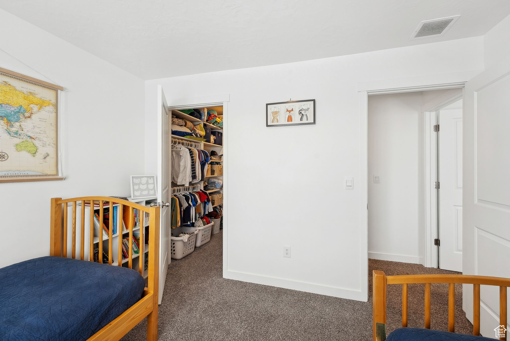 957 W FOX RUN AVE