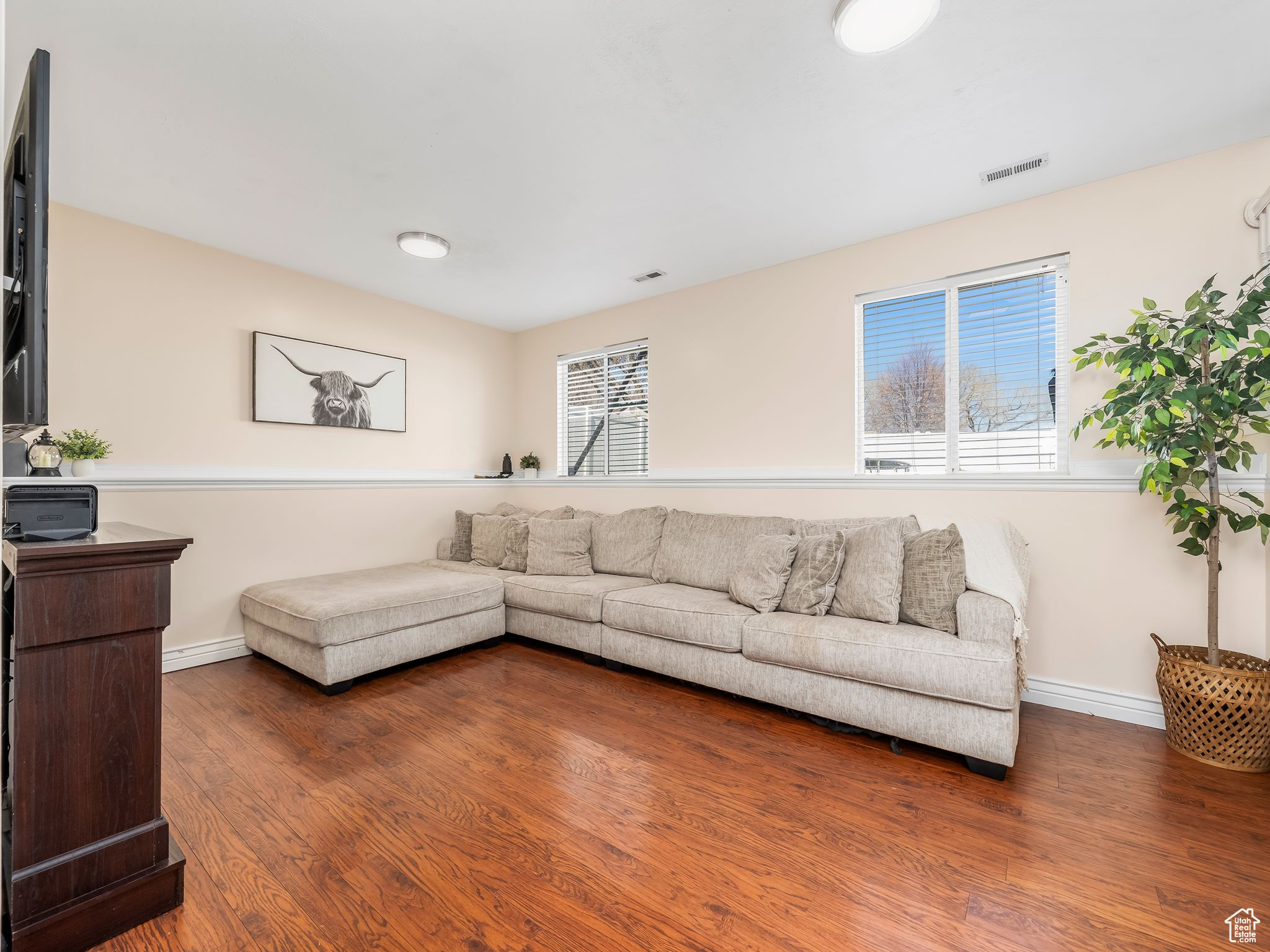 32 E REDWING CT
