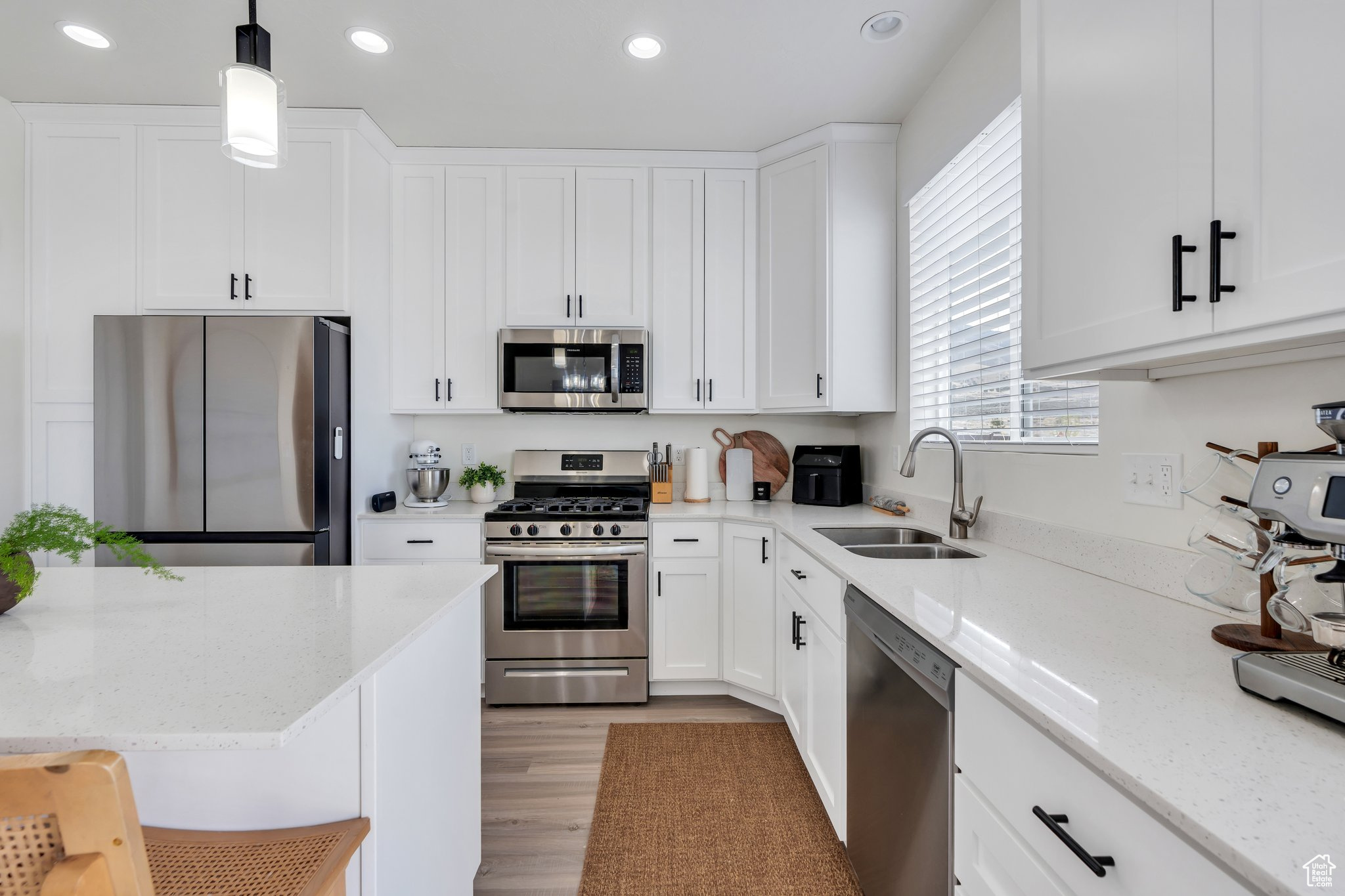 2888 E CARRIAGE HILL DR
