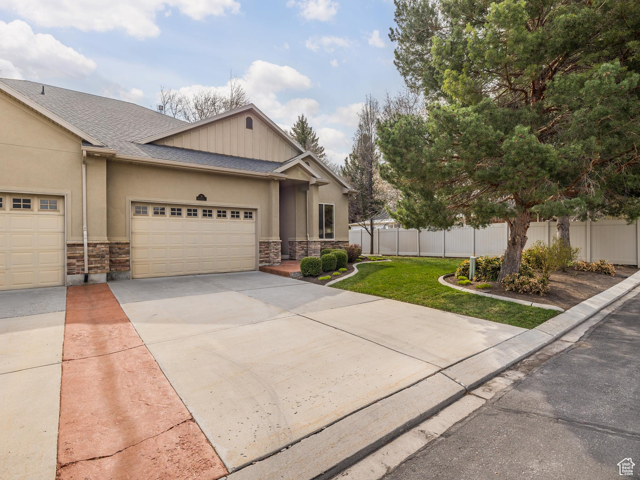 115 E PARADISE COVE LANE LN #19
