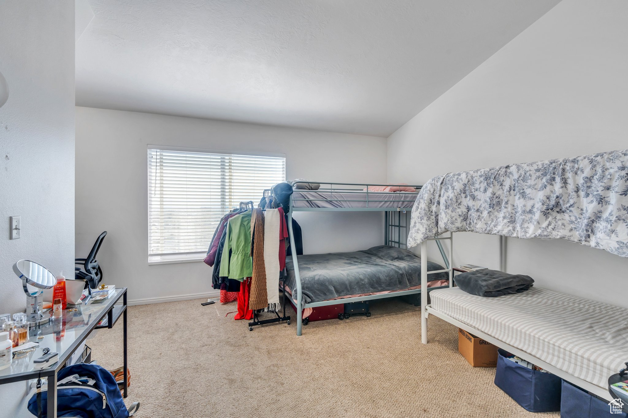 806 E 1740 S