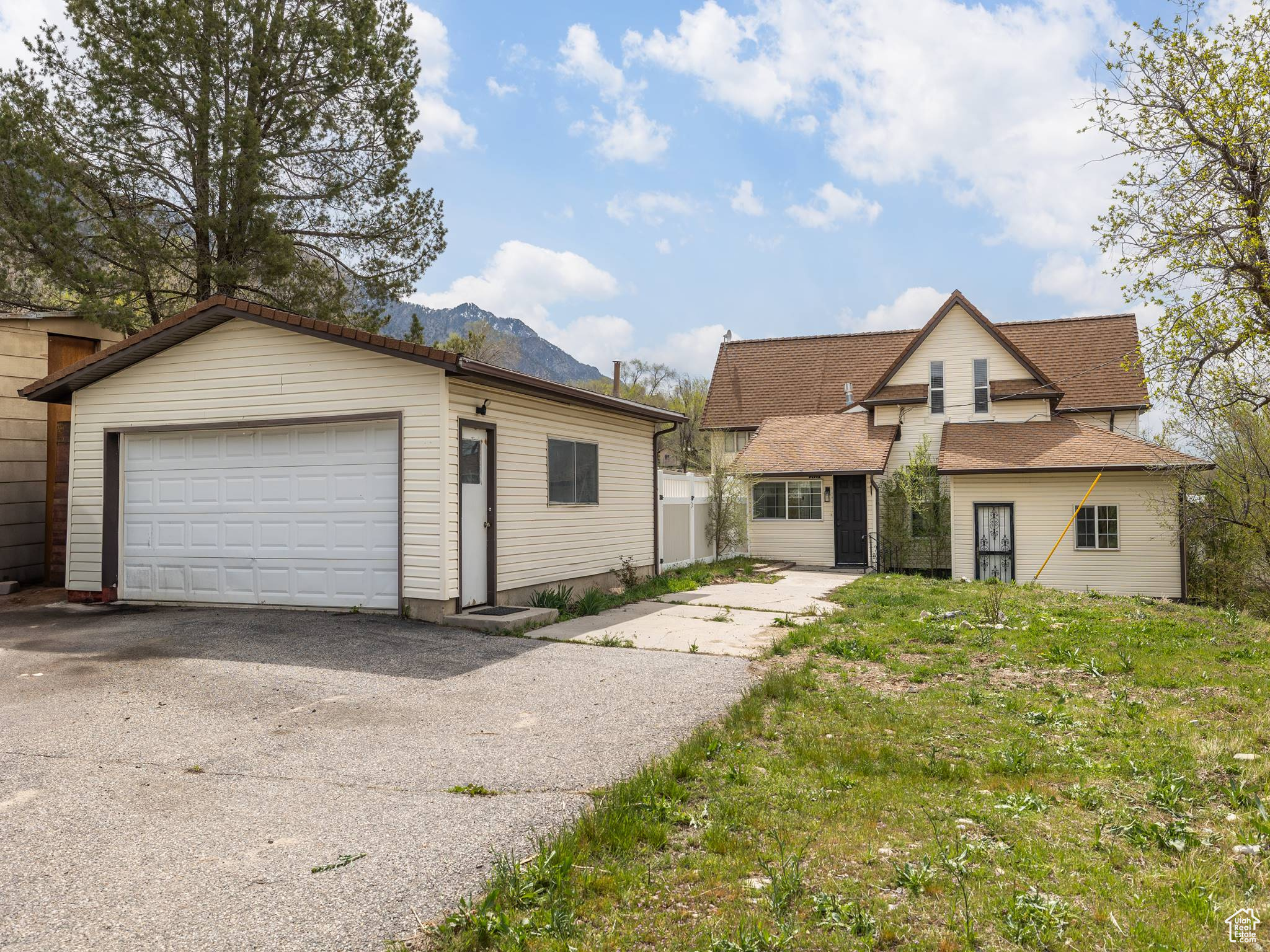 4740 N HIGHWAY 38