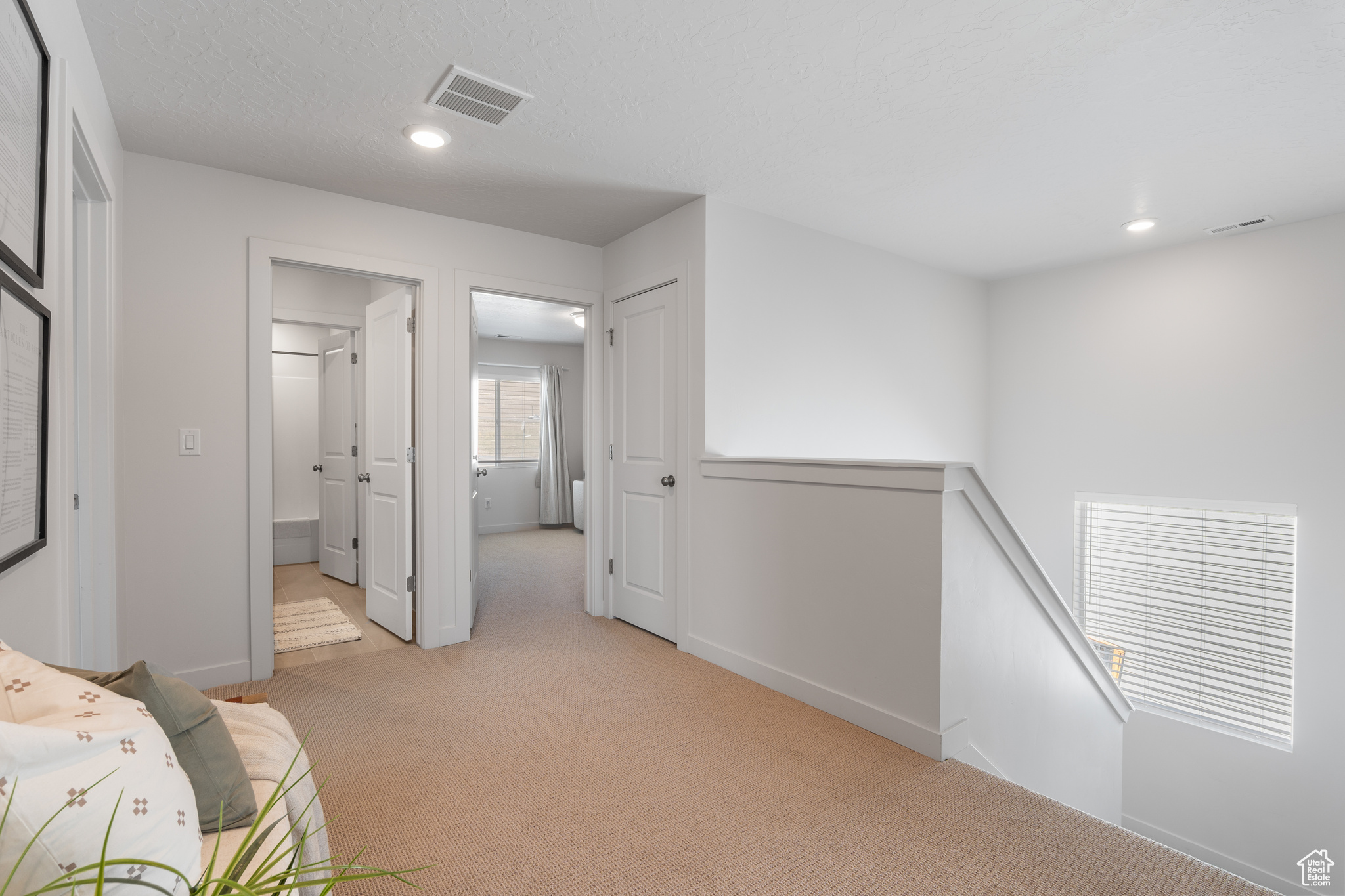 543 W FLORA DR