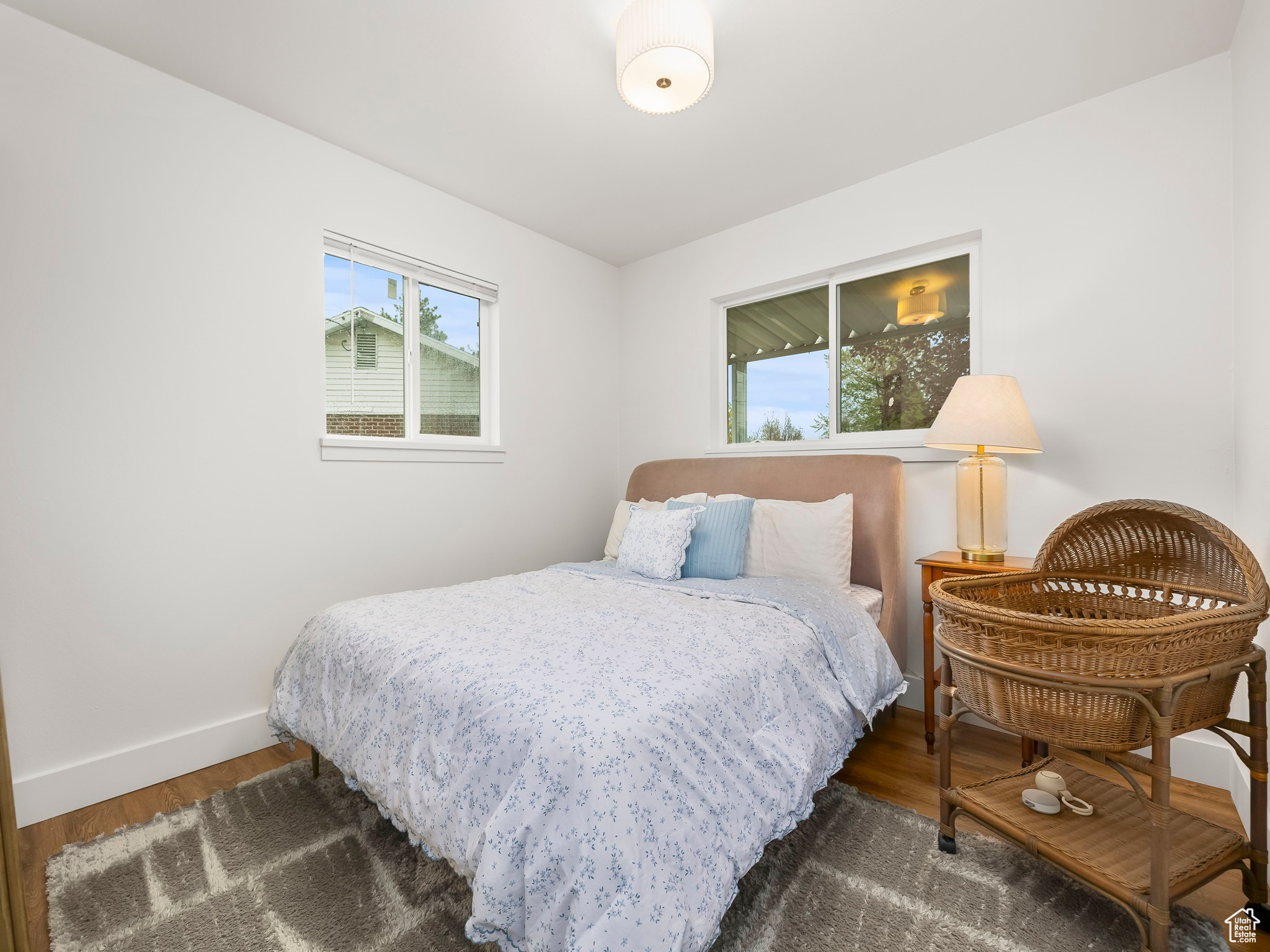311 E 1830 S