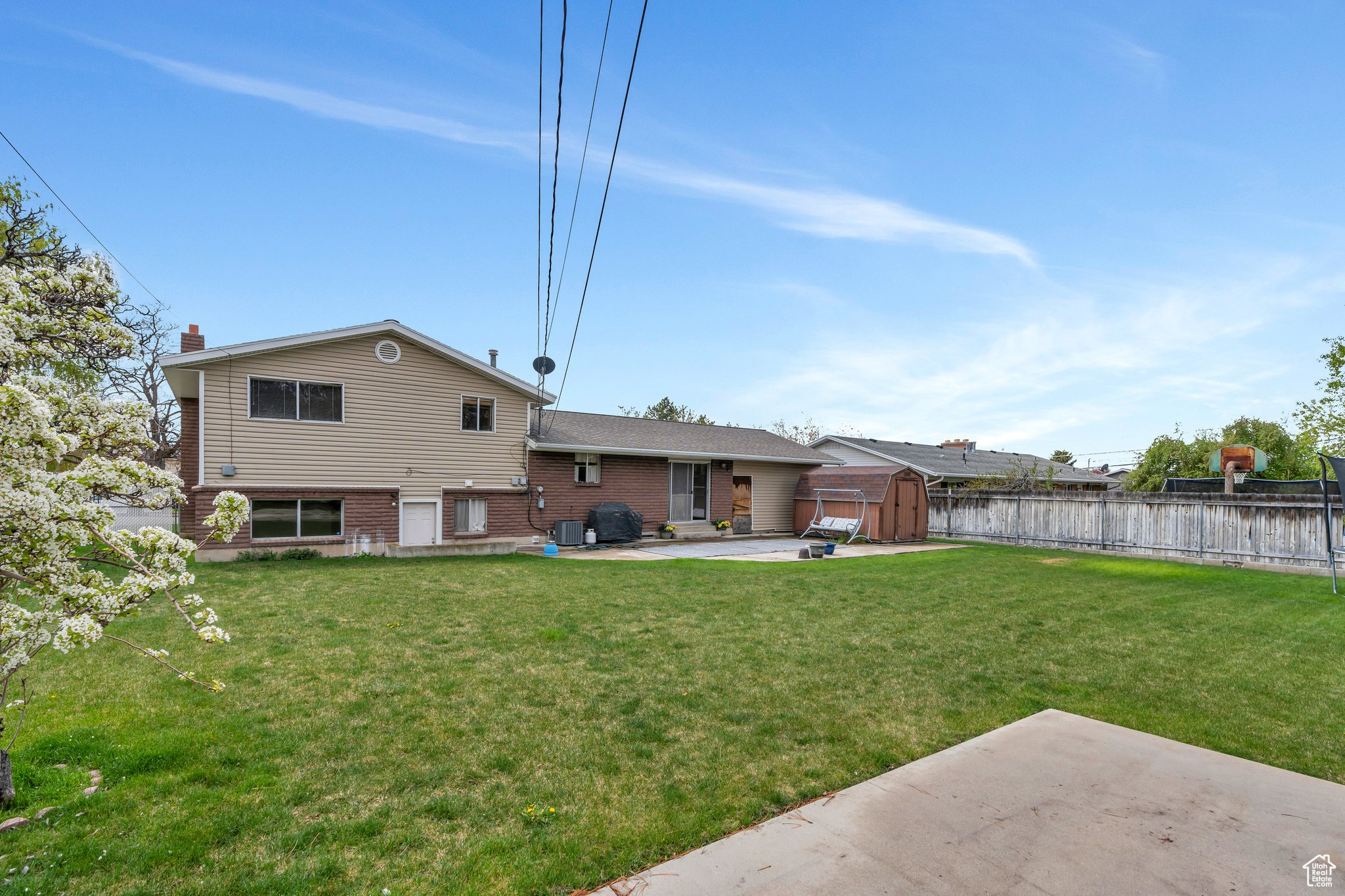 1648 W 1320 N