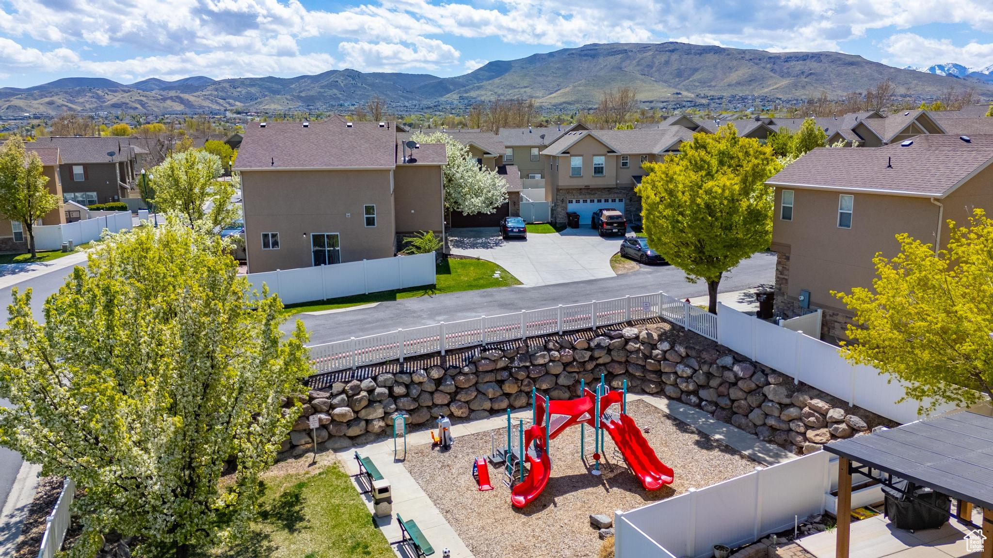4929 W FAVRE BAY