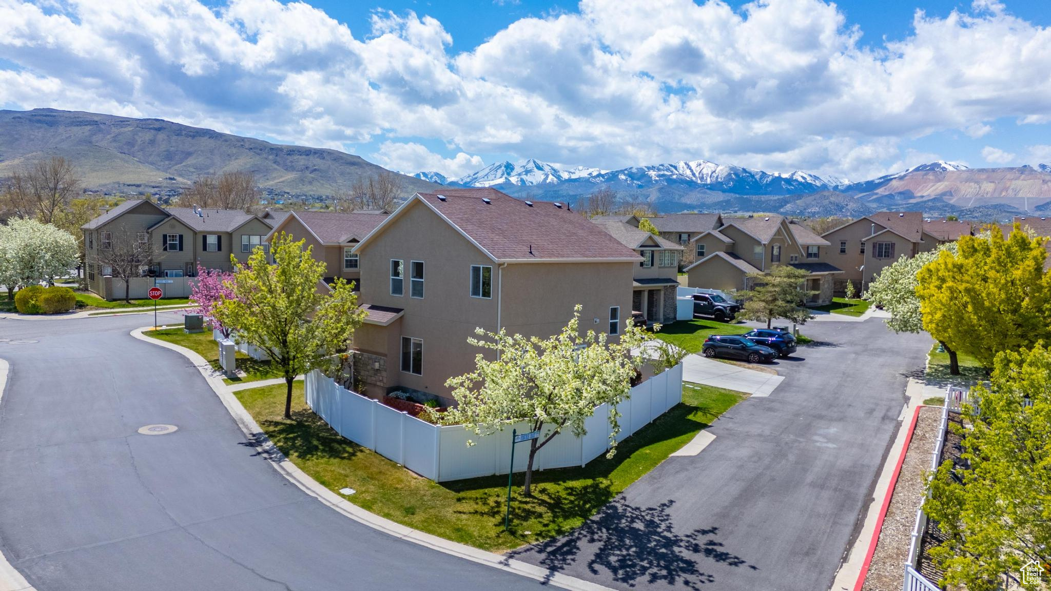 4929 W FAVRE BAY