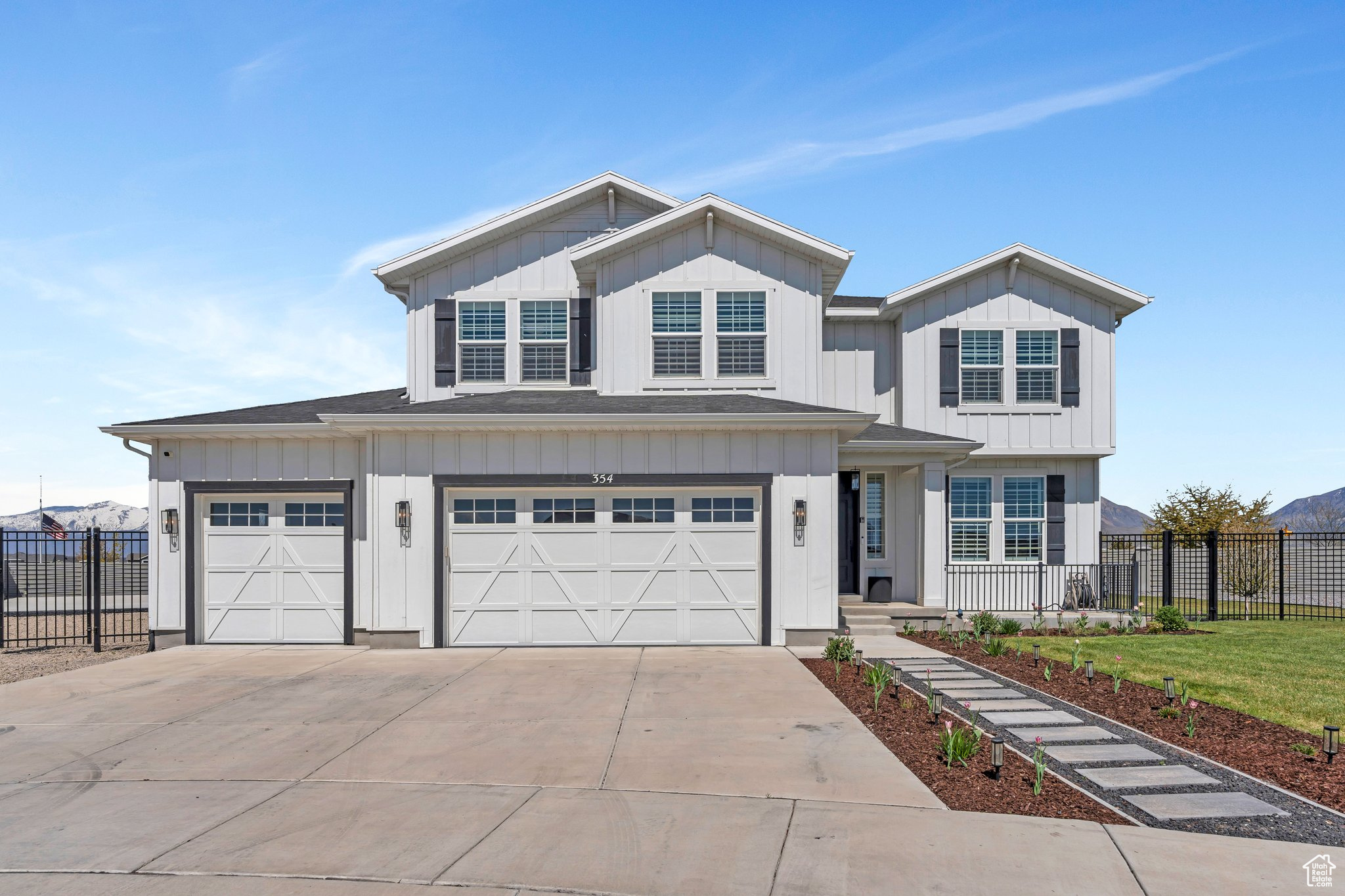 354 N 20 W