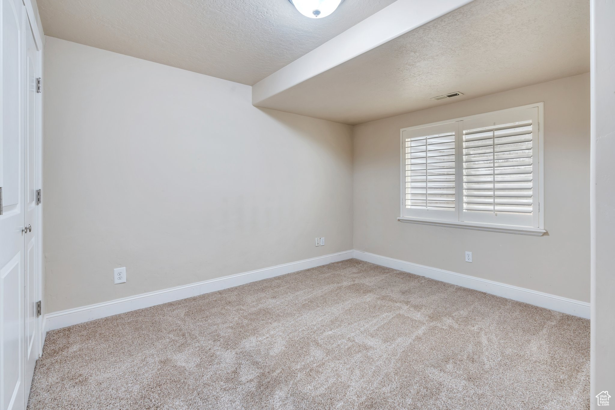1109 N JACK RABBIT RUN