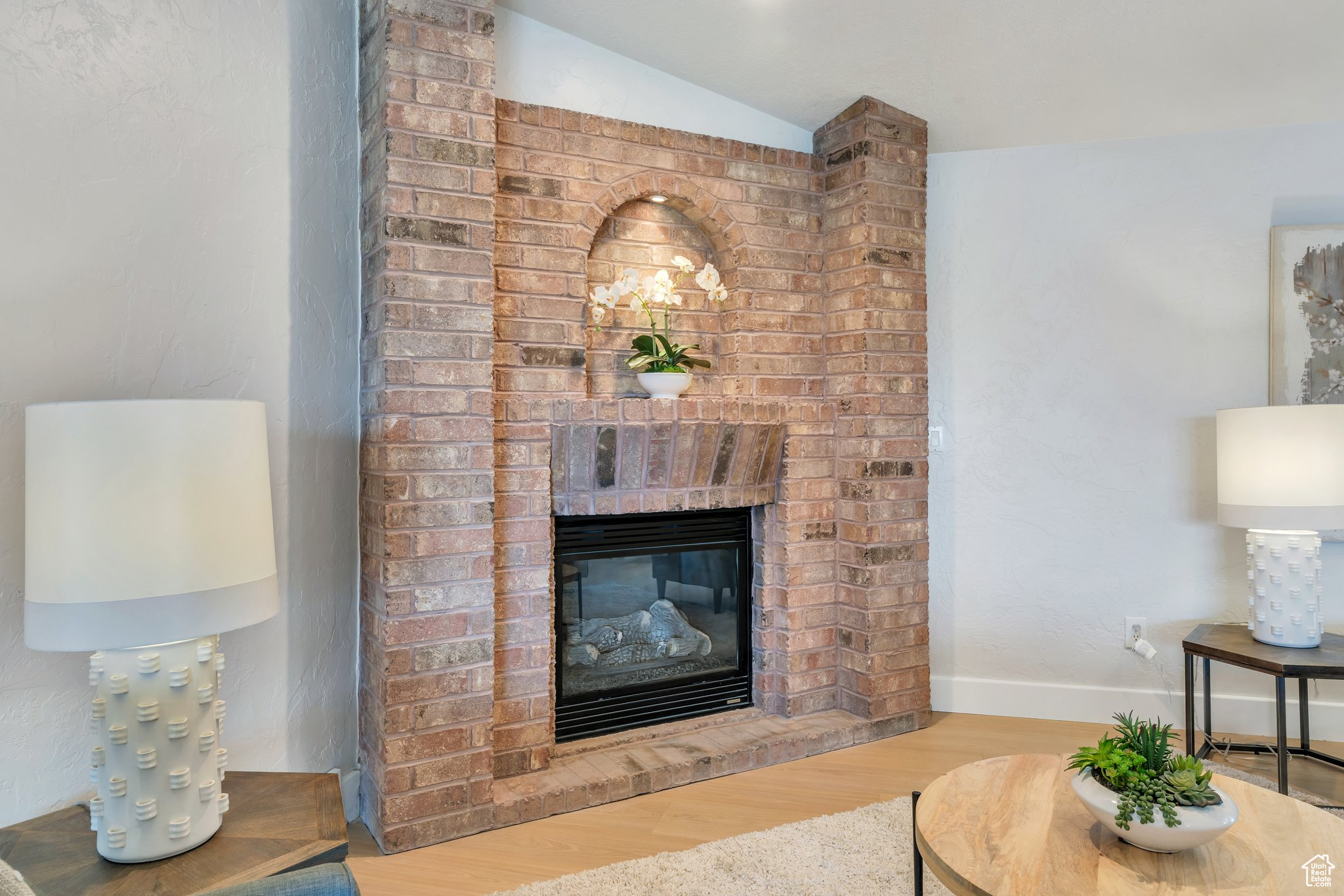 1109 N JACK RABBIT RUN