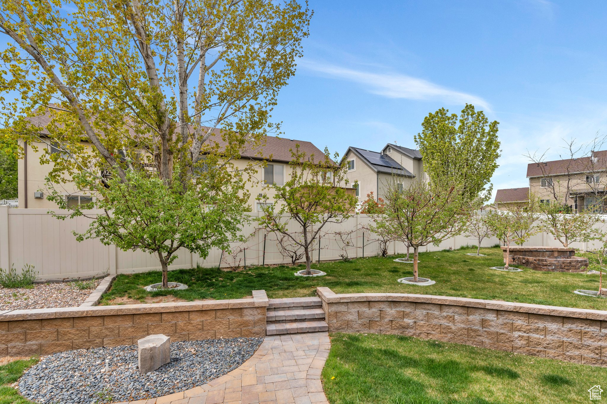 1109 N JACK RABBIT RUN
