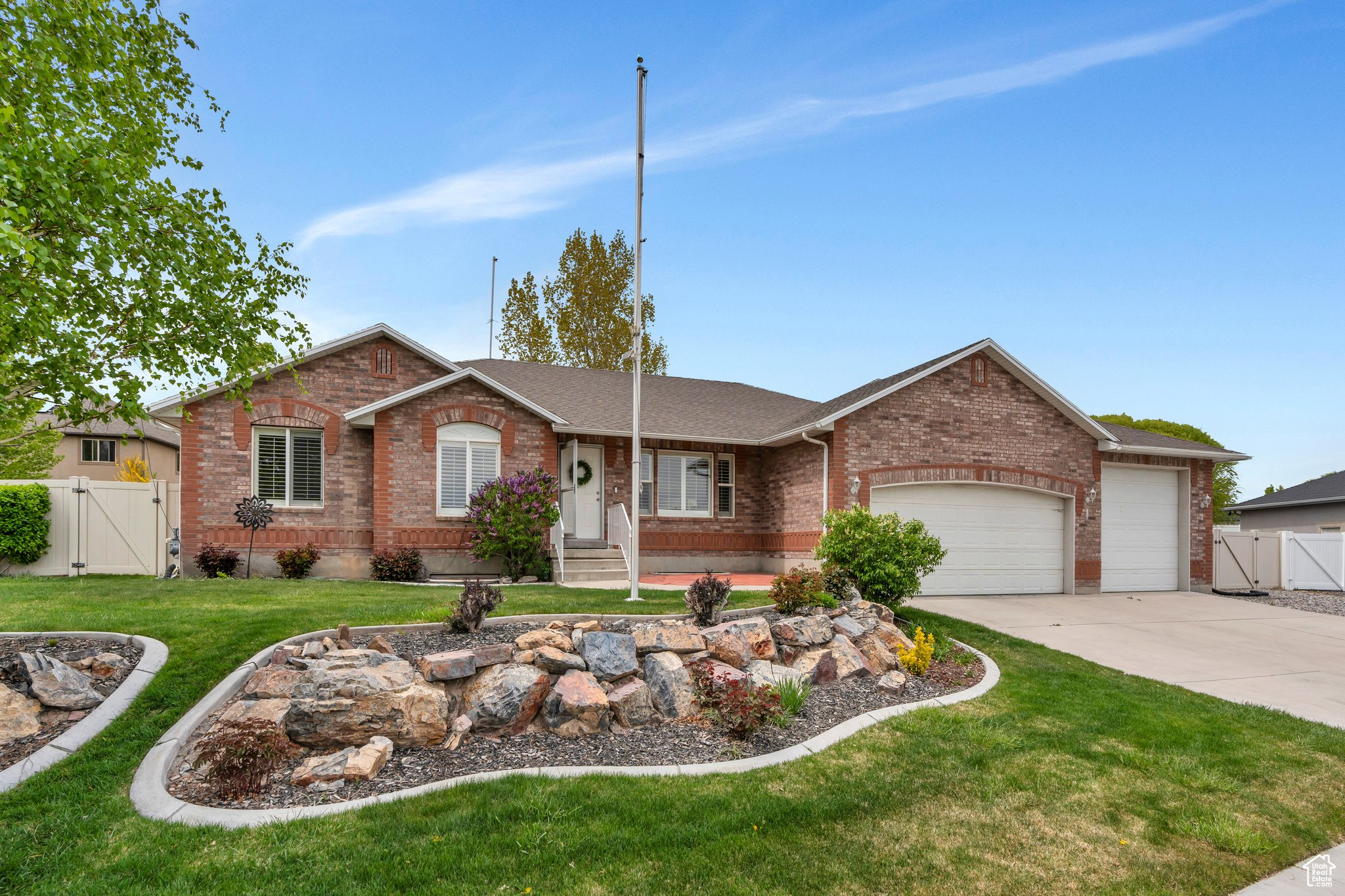 1109 N JACK RABBIT RUN
