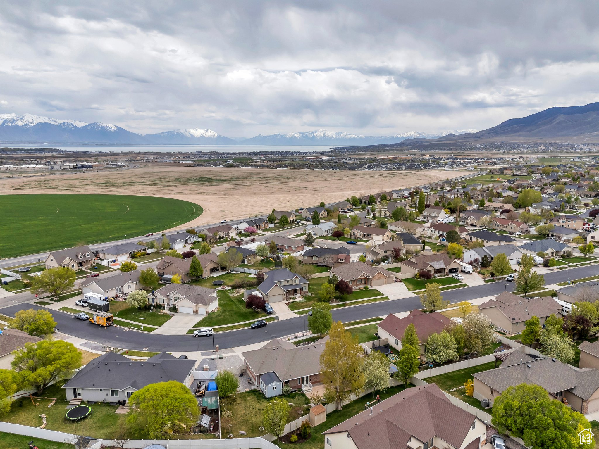 1109 N JACK RABBIT RUN