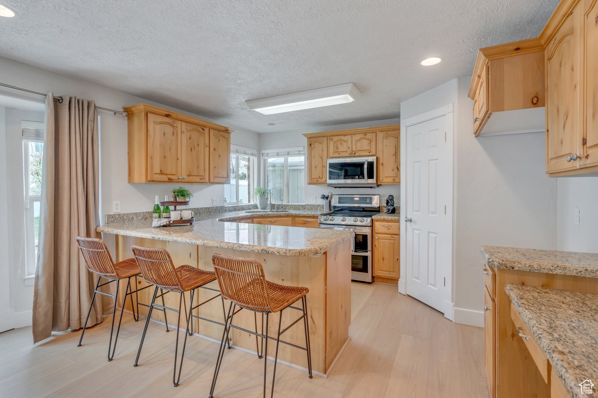1109 N JACK RABBIT RUN