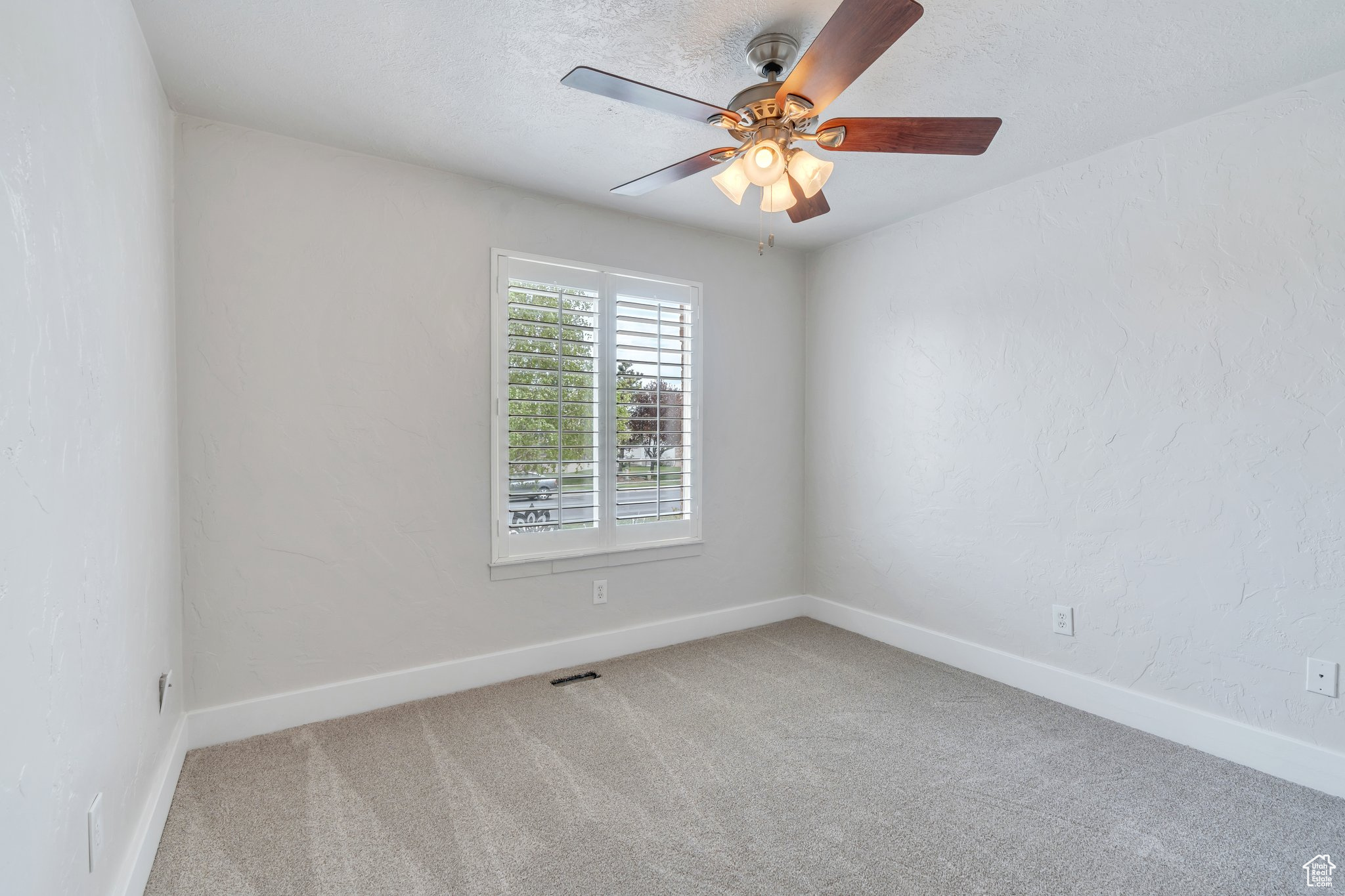 1109 N JACK RABBIT RUN