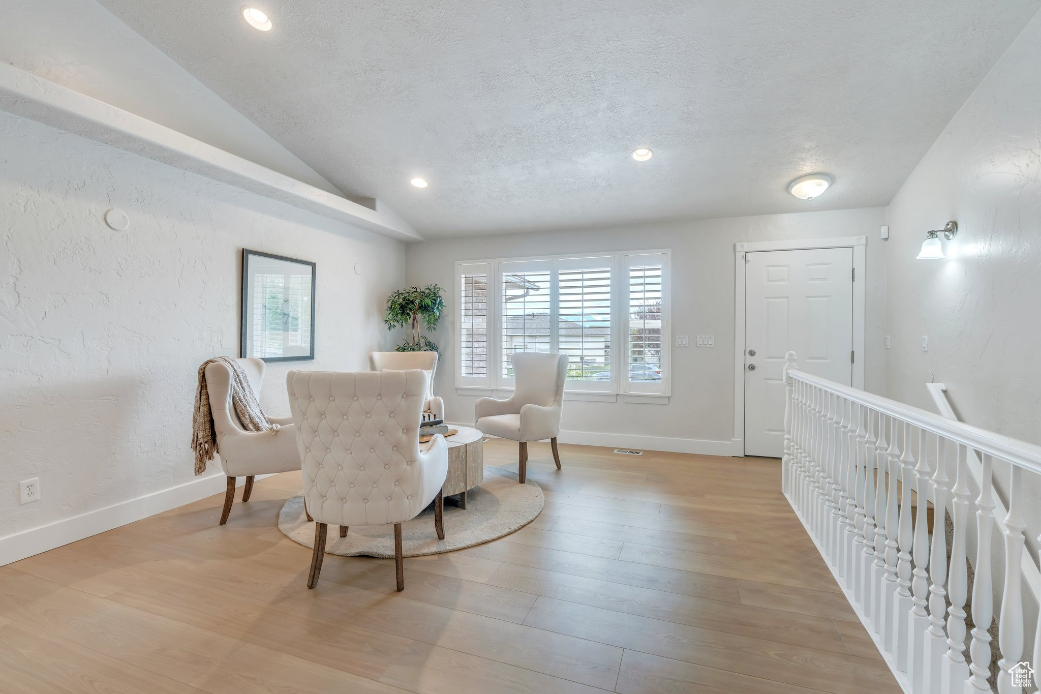 1109 N JACK RABBIT RUN