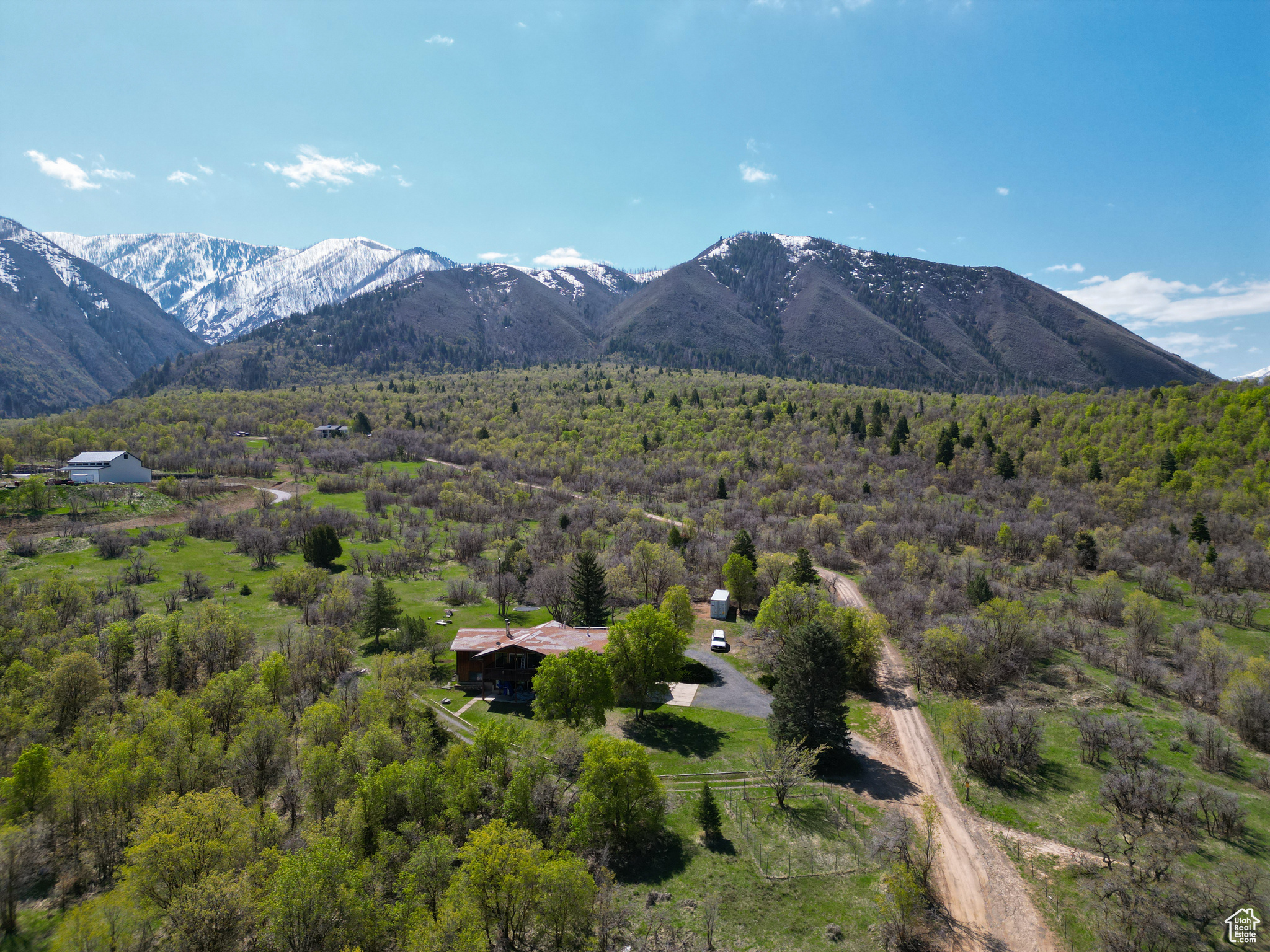 700 S CANYON DR