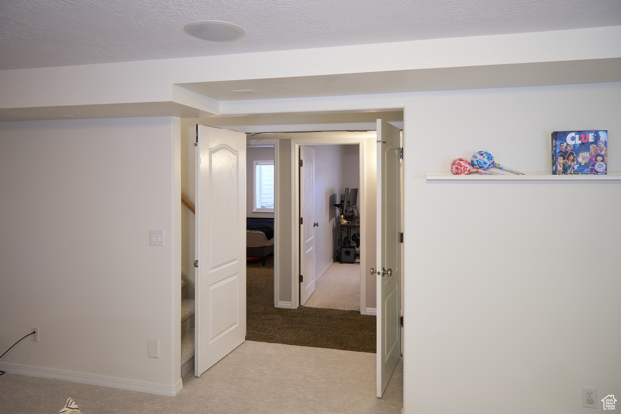 2313 W 11625 S