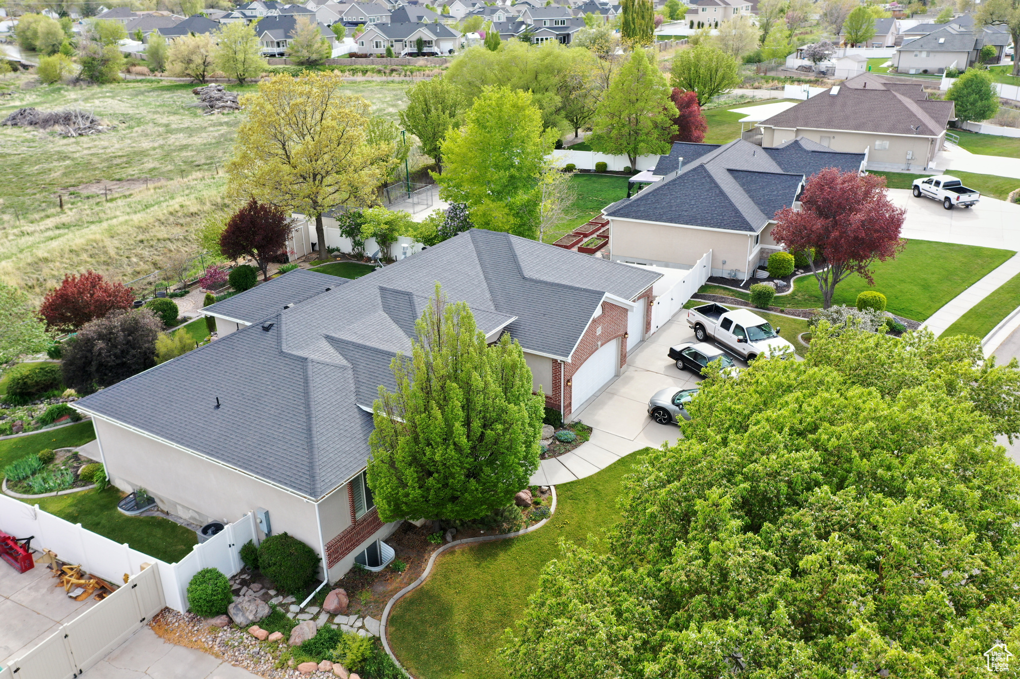 2313 W 11625 S