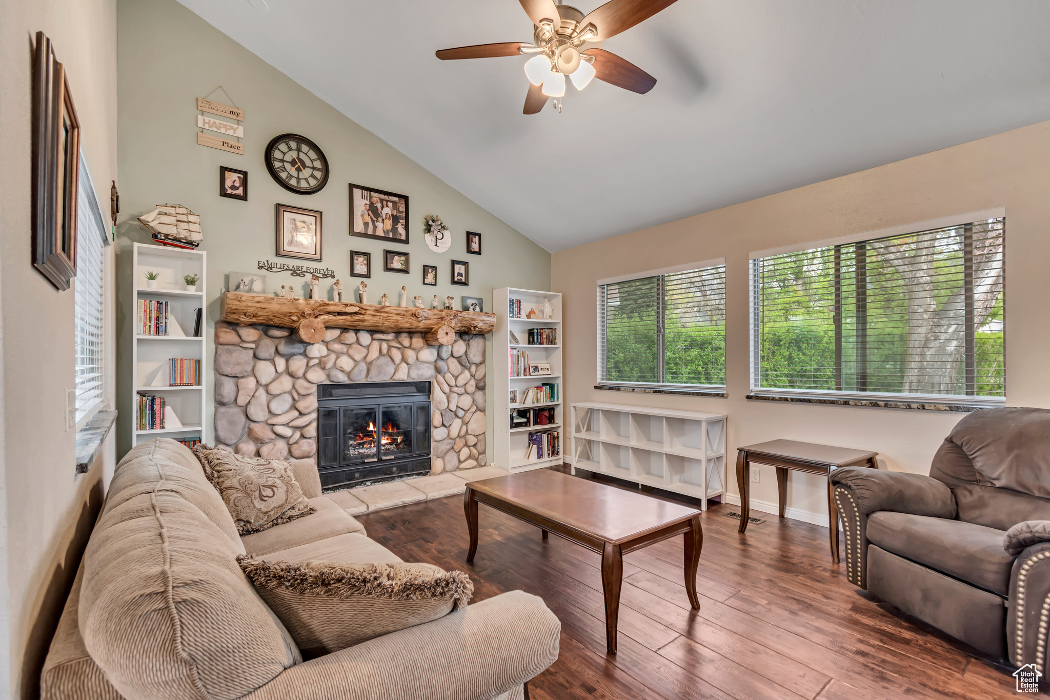 239 COUNTRY CLUB DR