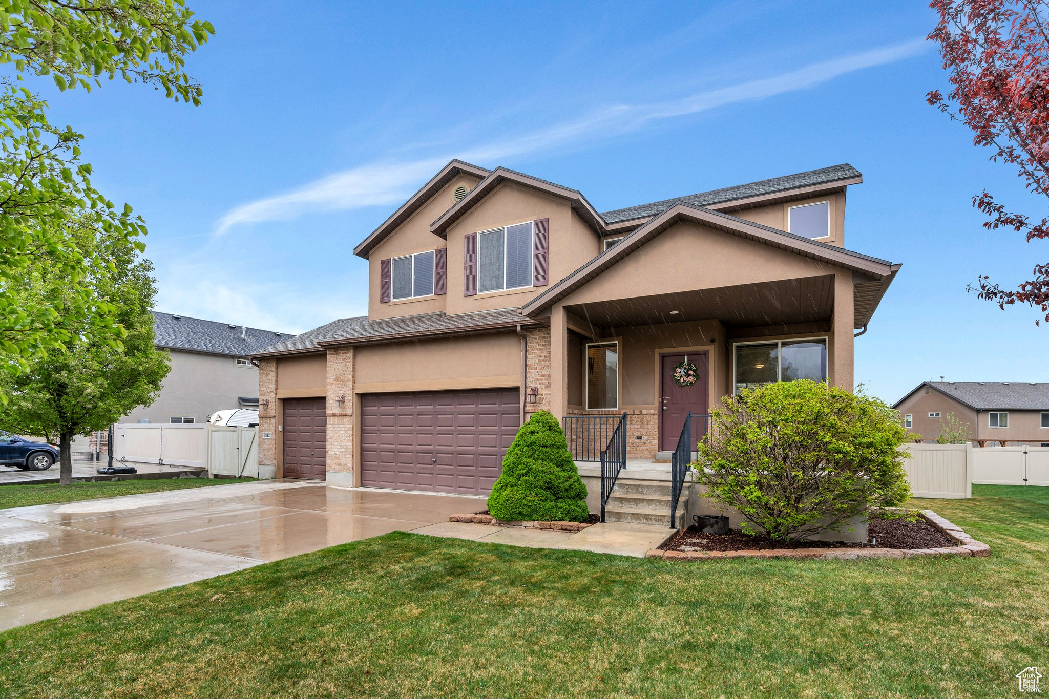 7812 N CRESTWOOD CIR