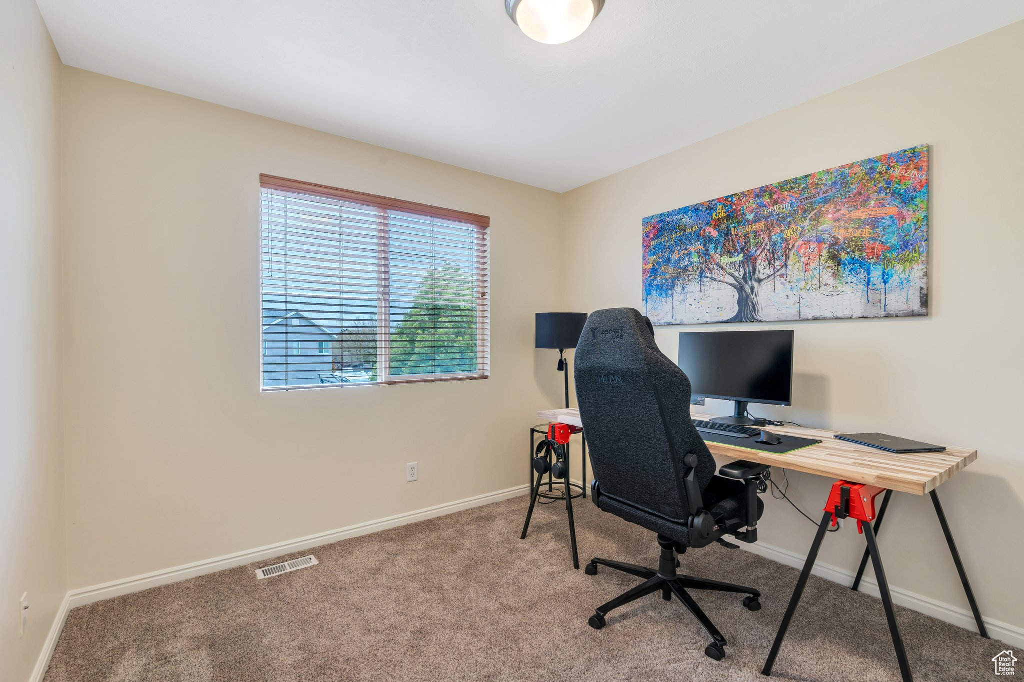 7812 N CRESTWOOD CIR