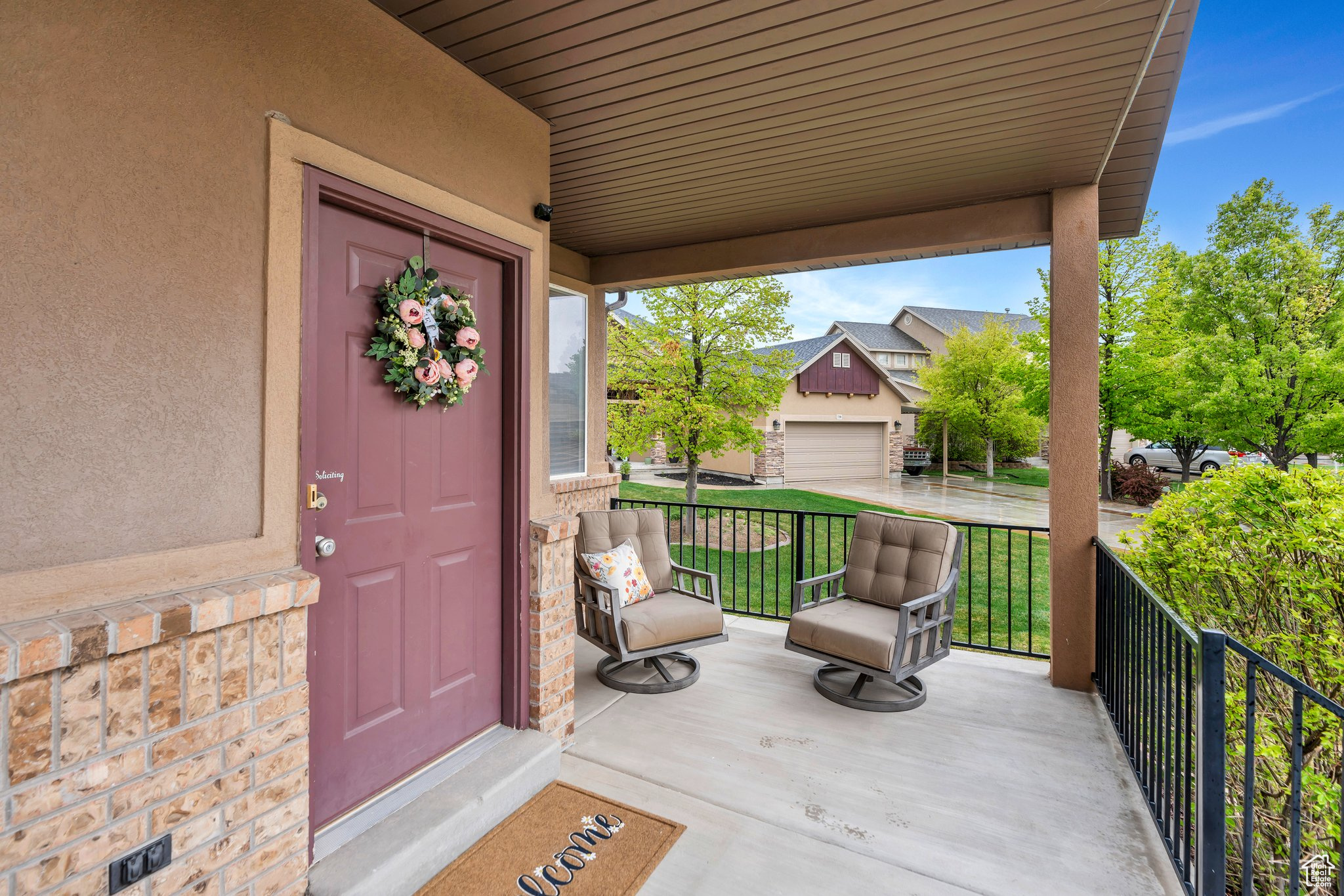 7812 N CRESTWOOD CIR