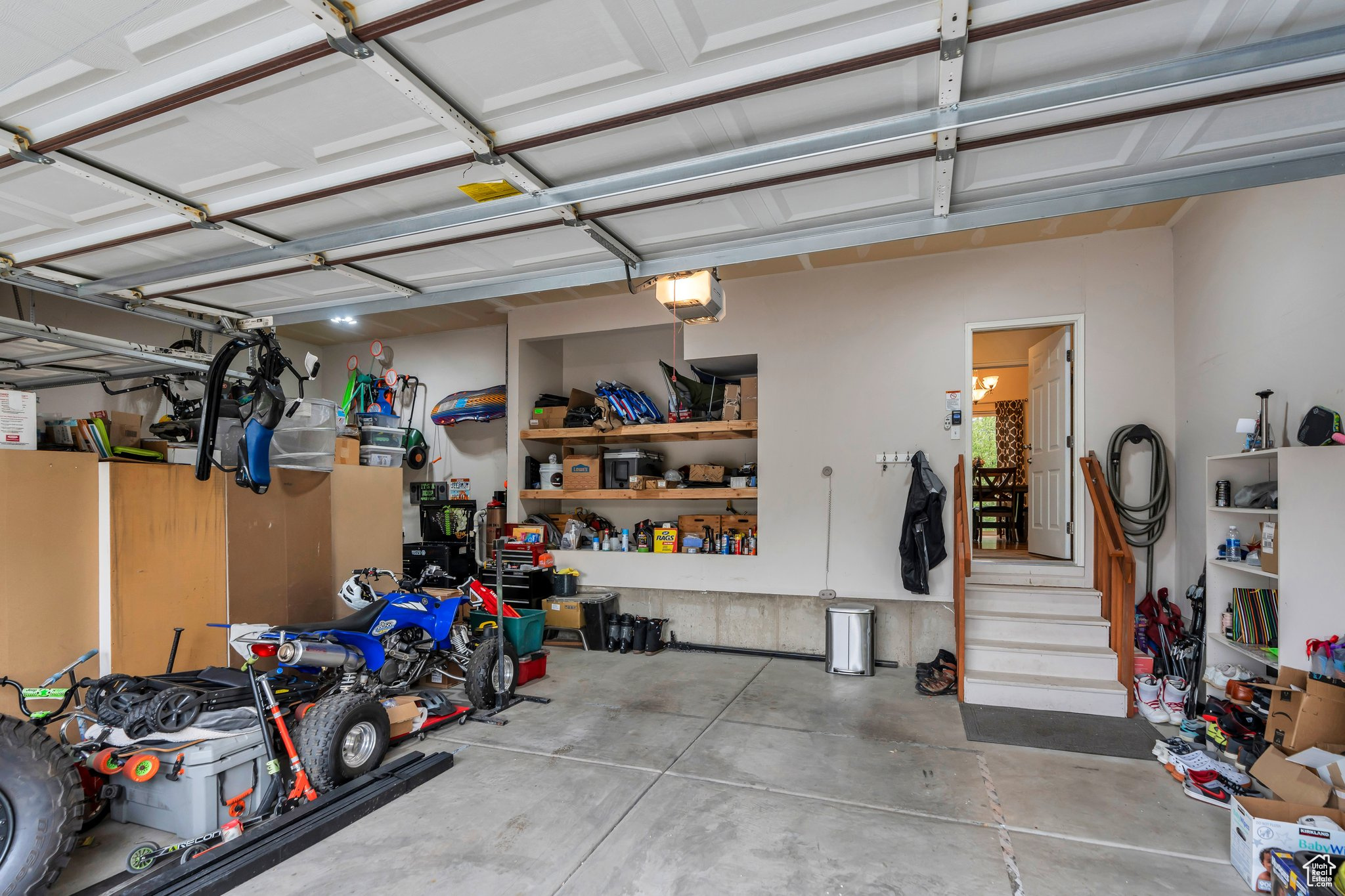7812 N CRESTWOOD CIR