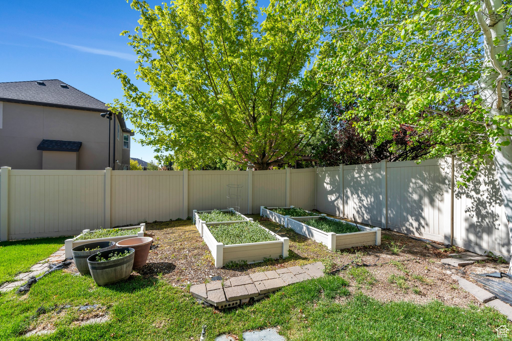 3373 W CANYON MEADOW DR