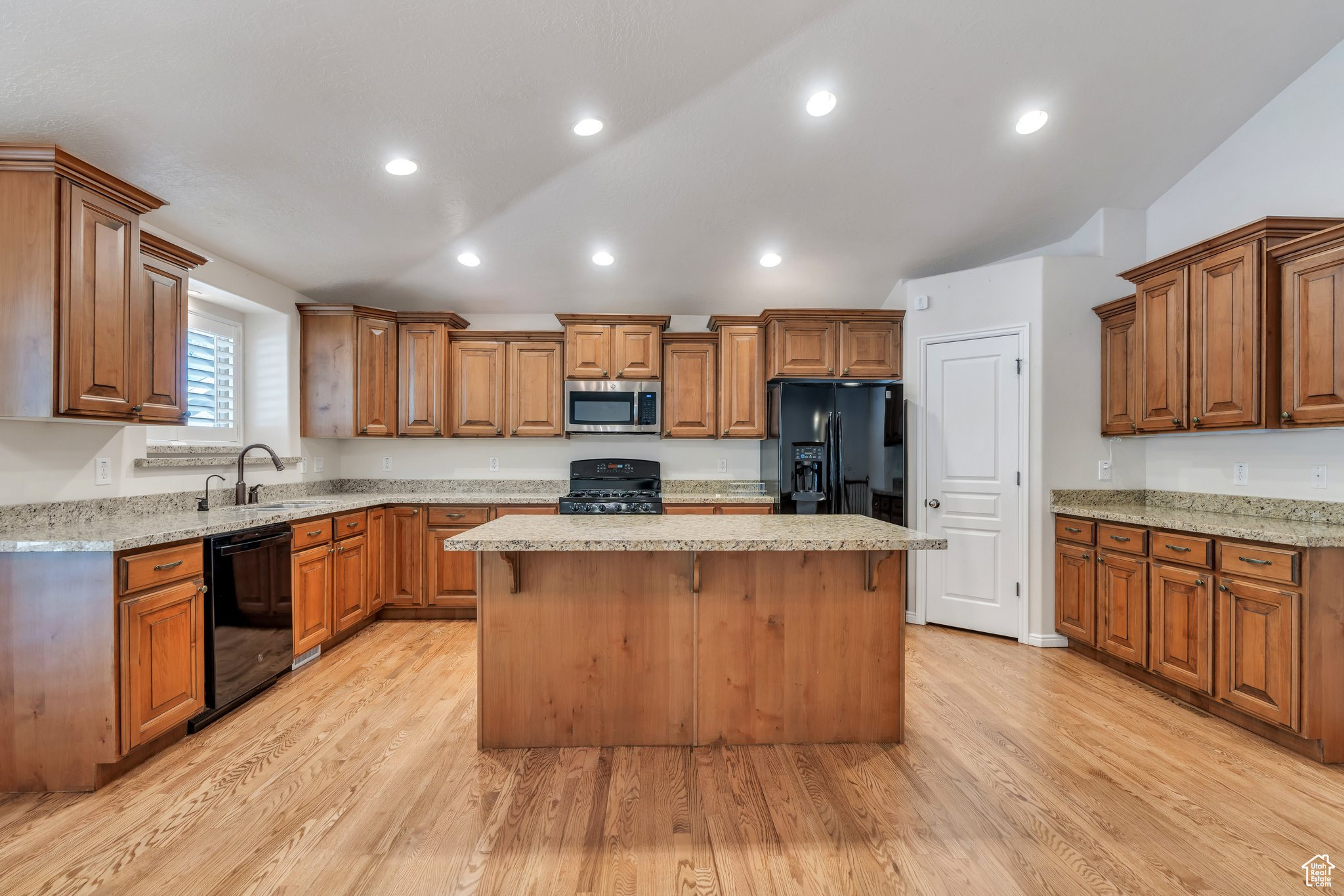 3373 W CANYON MEADOW DR