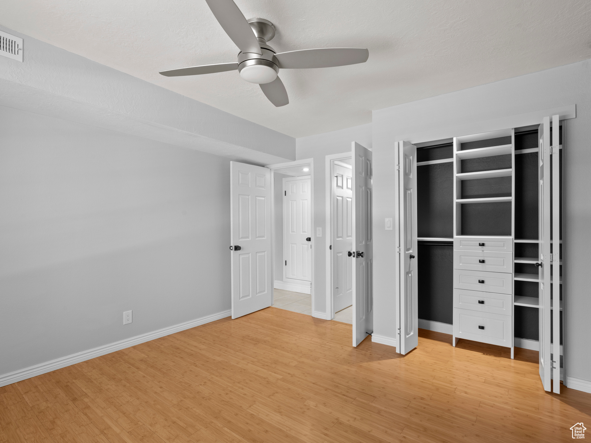 1216 E WATERSIDE CV #31