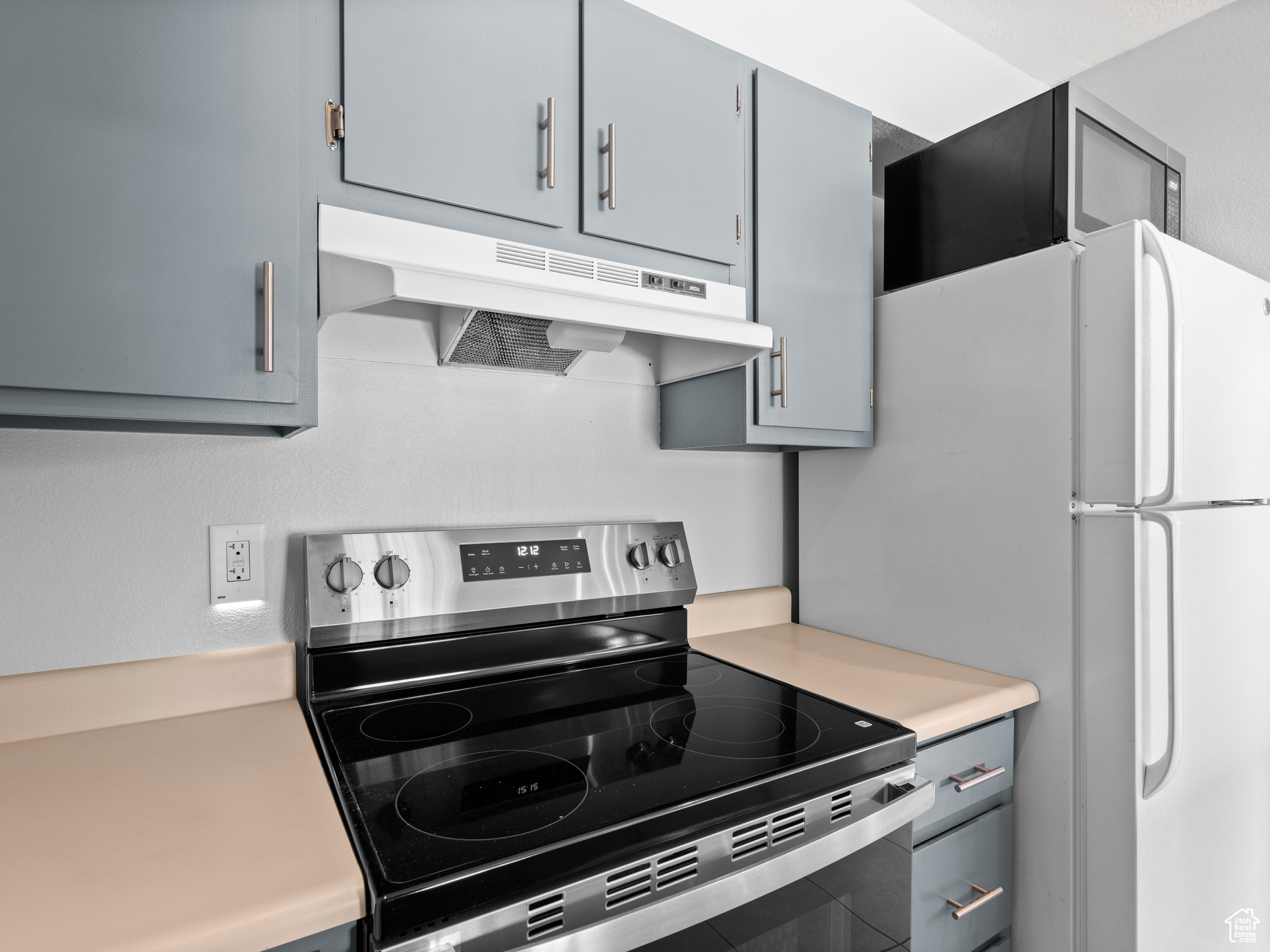 1216 E WATERSIDE CV #31