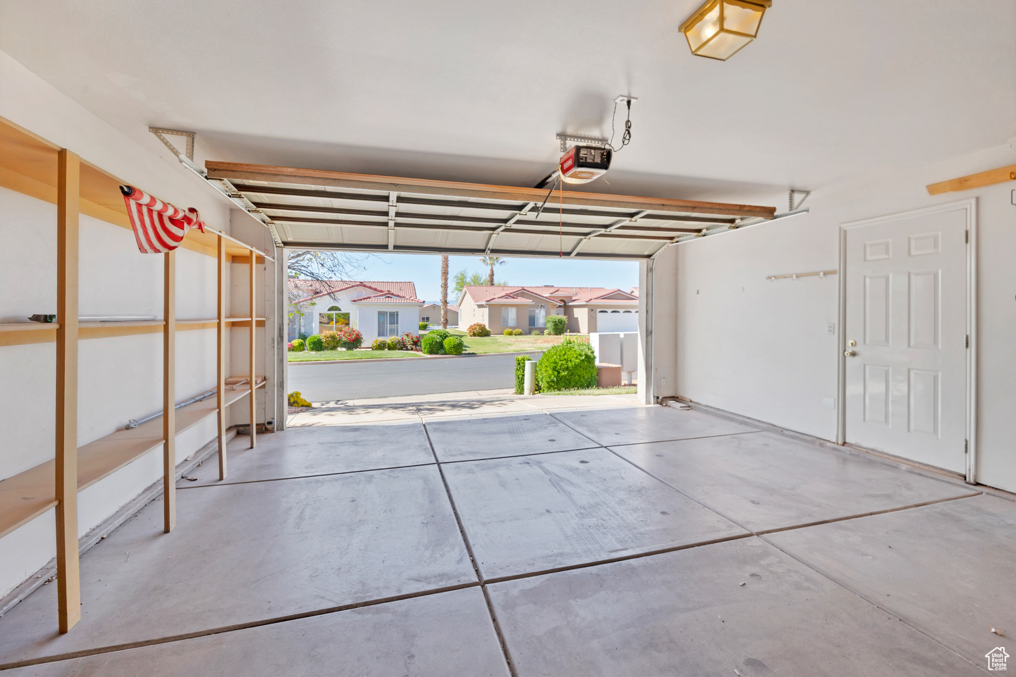 545 E PADRE DR