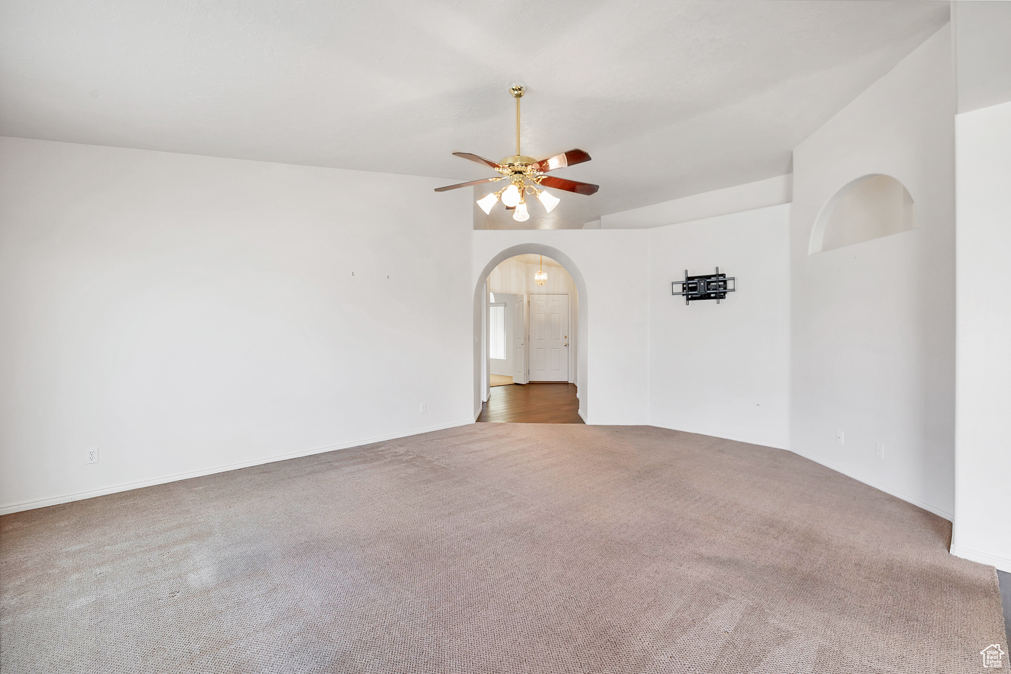 545 E PADRE DR