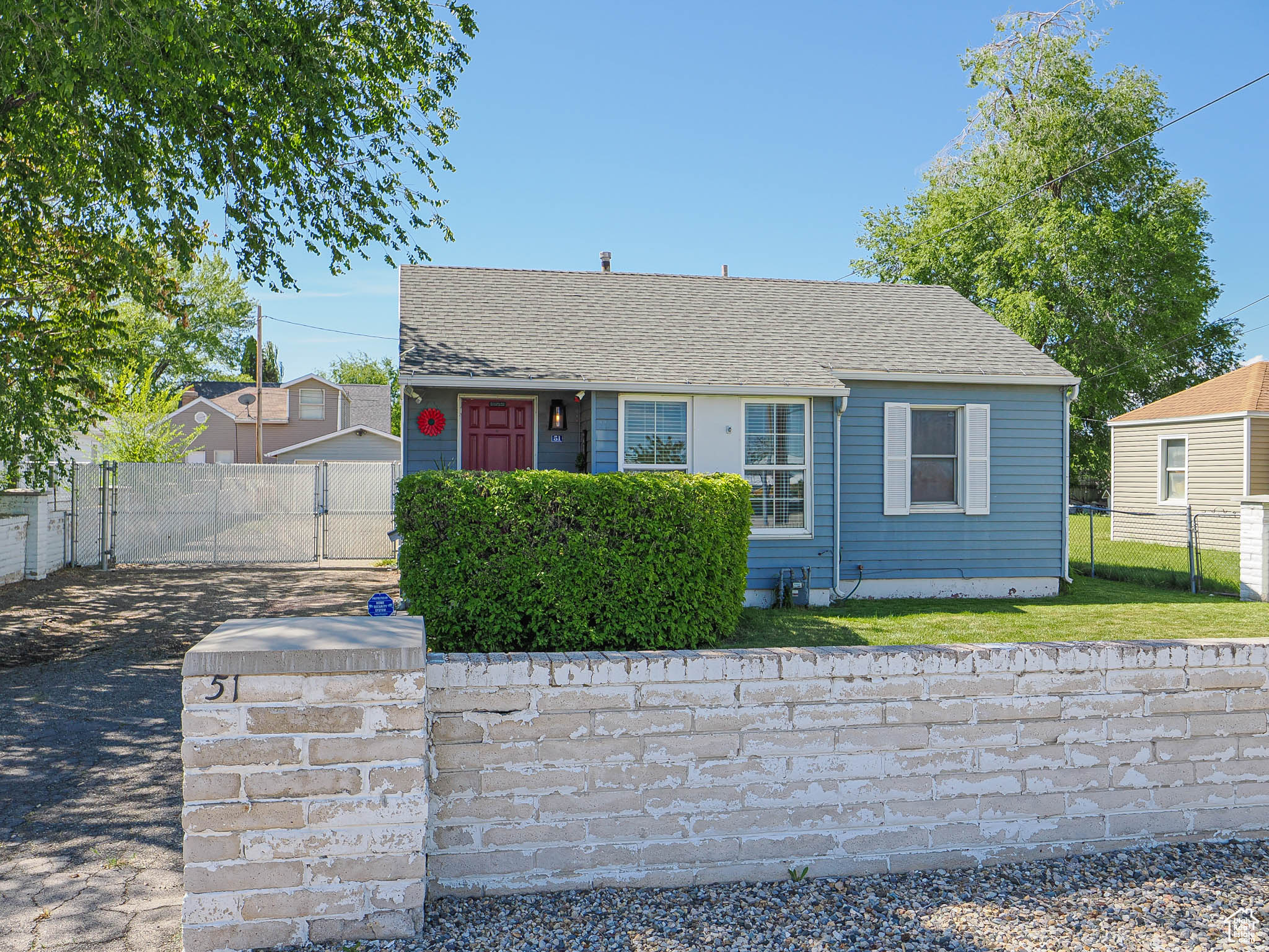 51 W FRONTAGE RD.