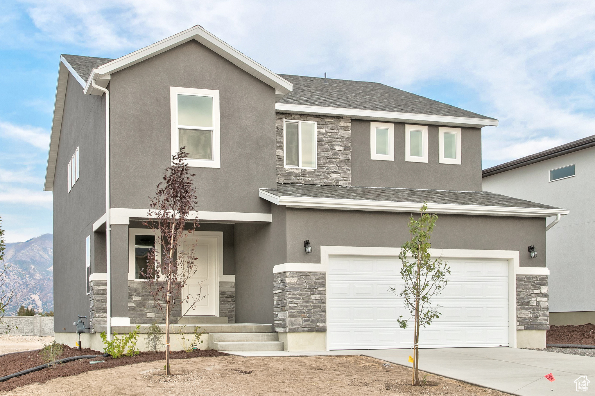 376 N 2350 E #09