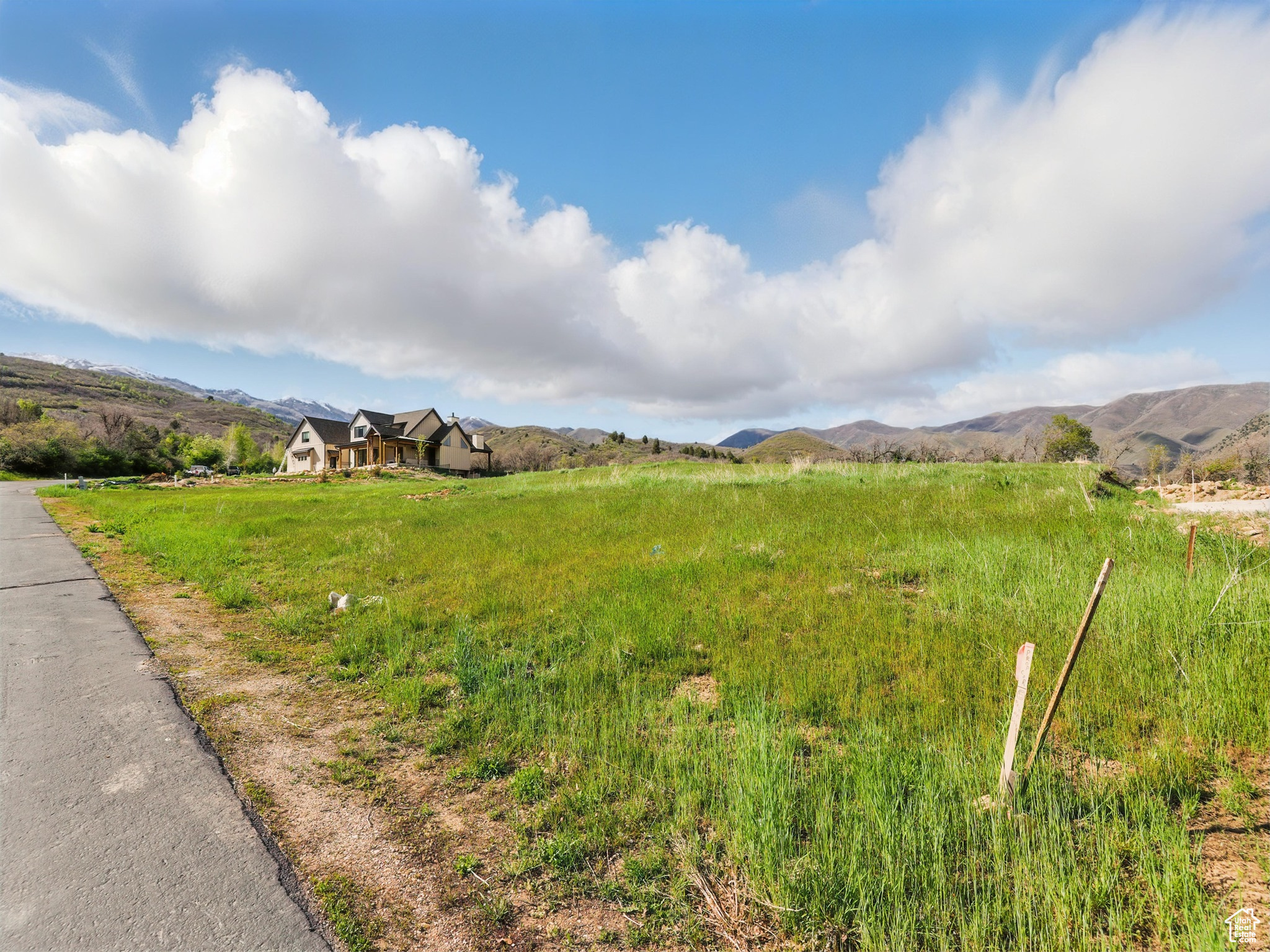 239 SOUTH MEADOW DR Unit: 10