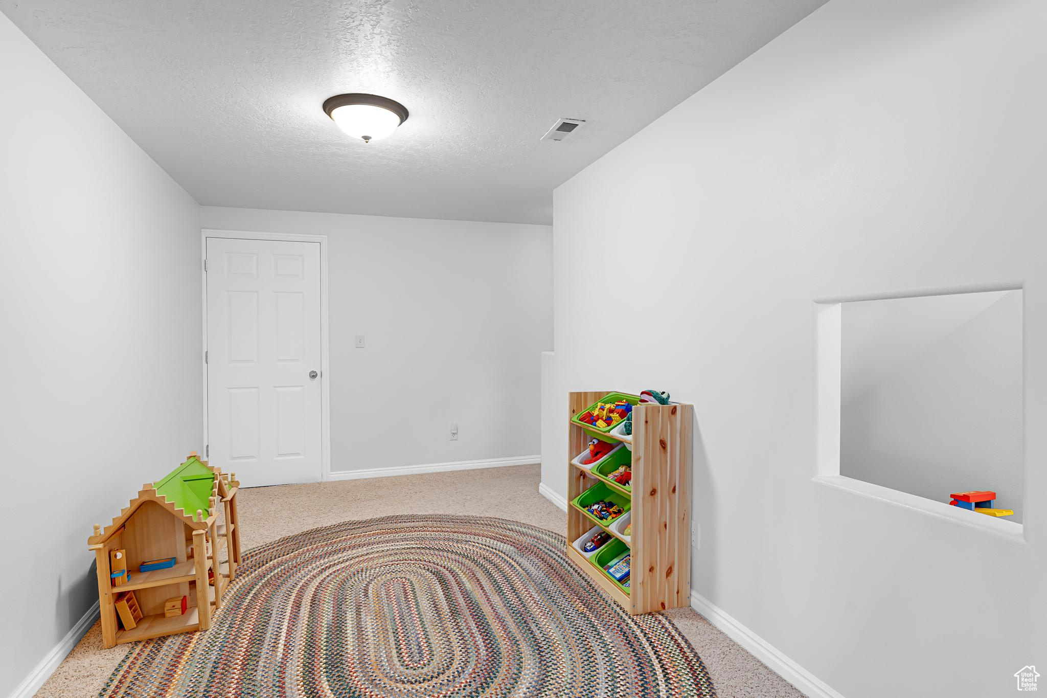 236 S COUGAR CIR