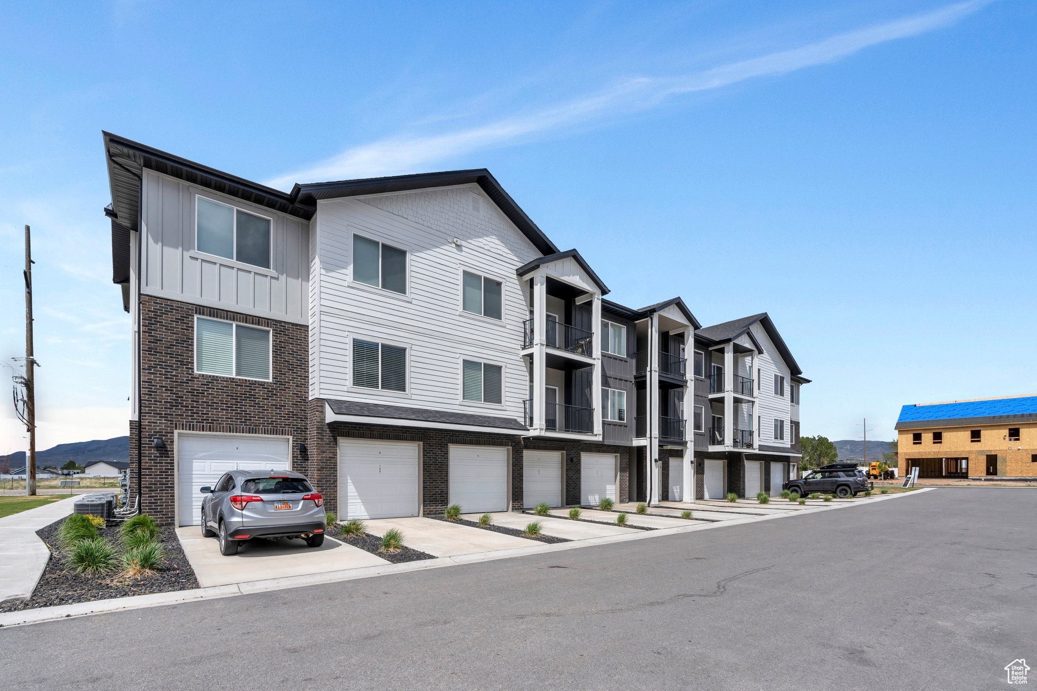 1218 S SAWMILL BLVD #1-106